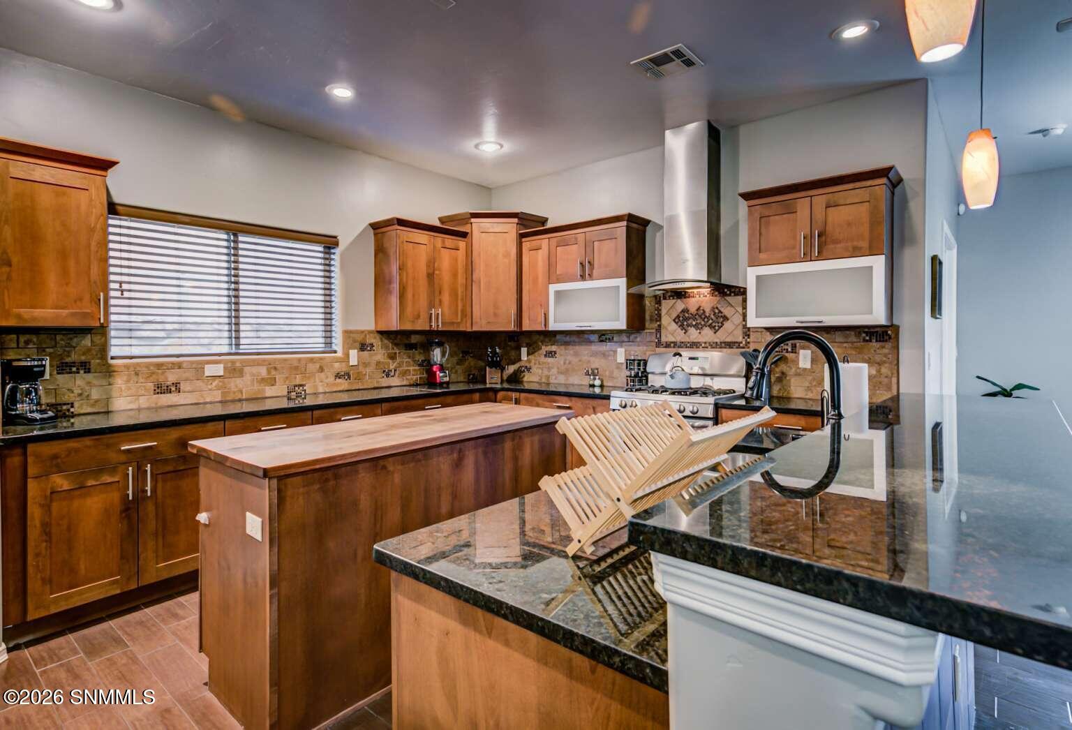 3938 Agua Caliente Drive Property Photo 4