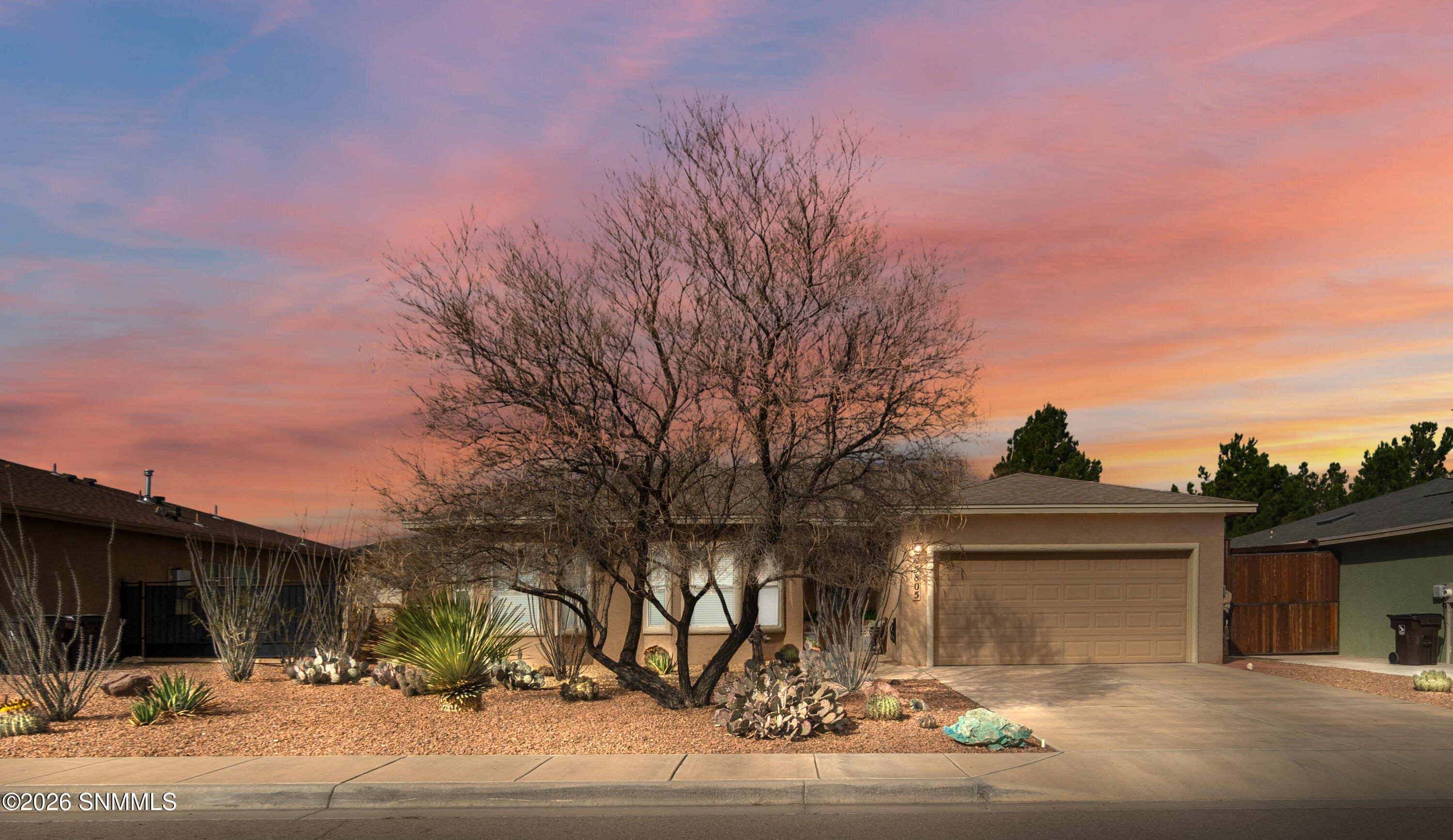 5805 Wales Drive Property Photo 1