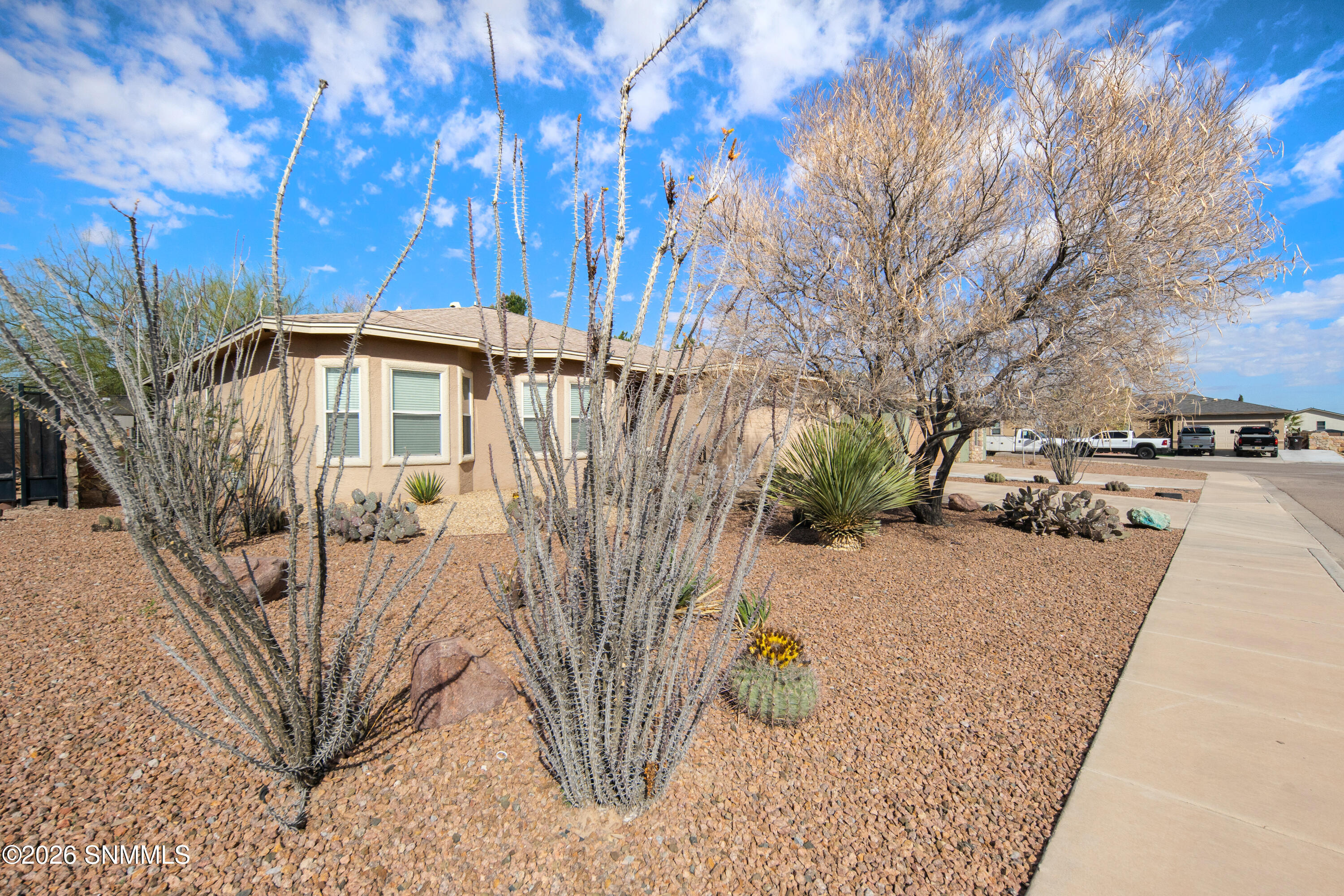 5805 Wales Drive Property Photo 4