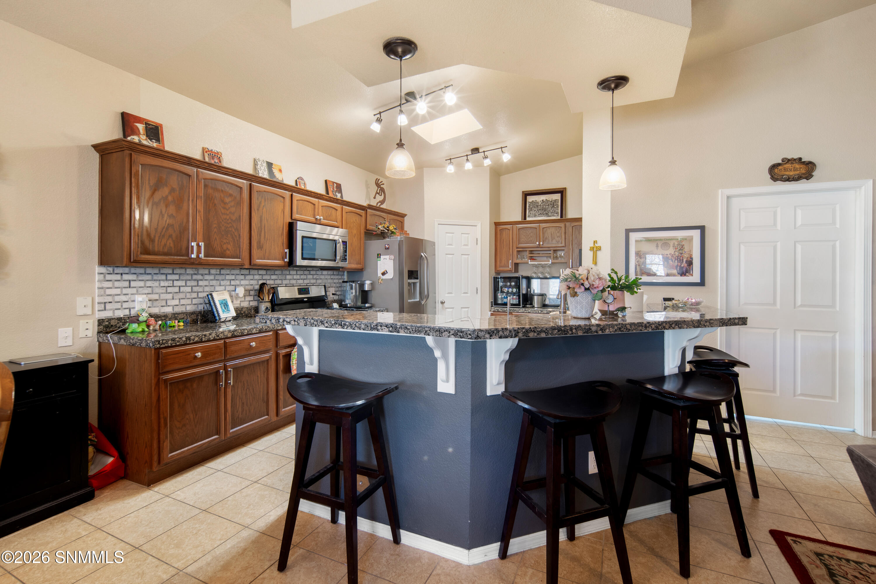 5805 Wales Drive Property Photo 8
