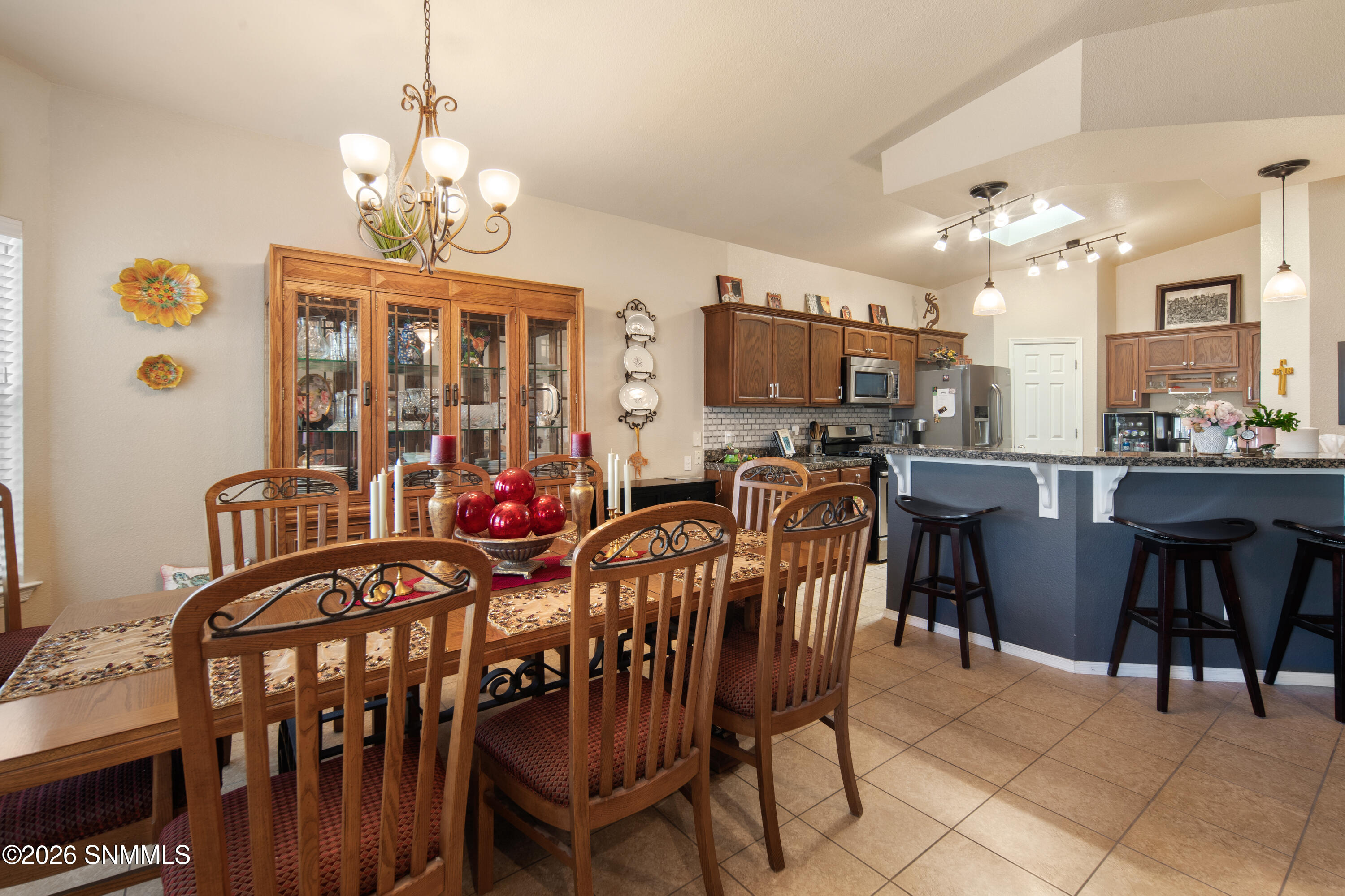 5805 Wales Drive Property Photo 10