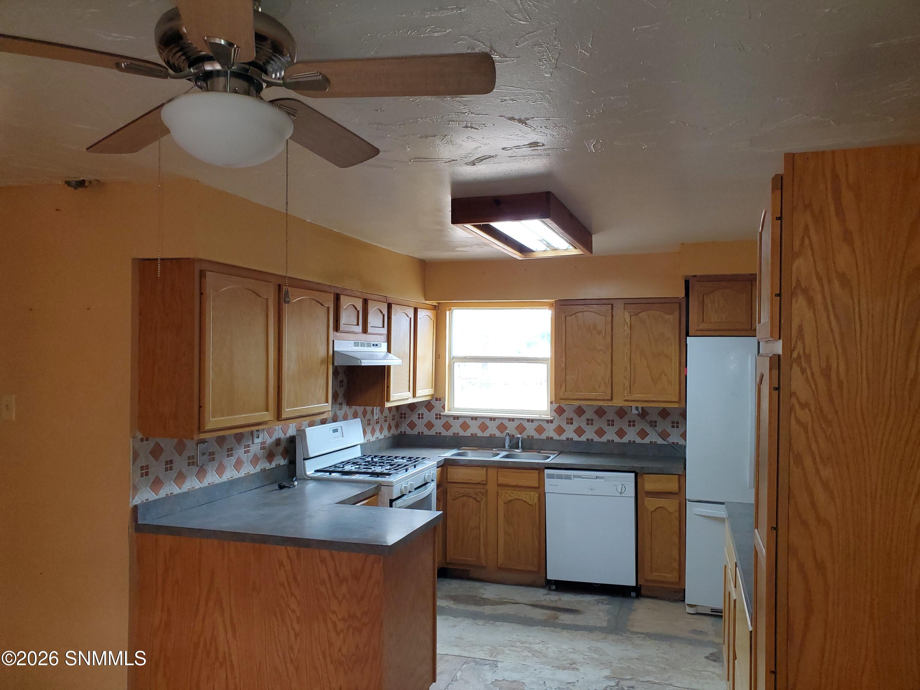 9204 Butterfield Boulevard Property Photo 8