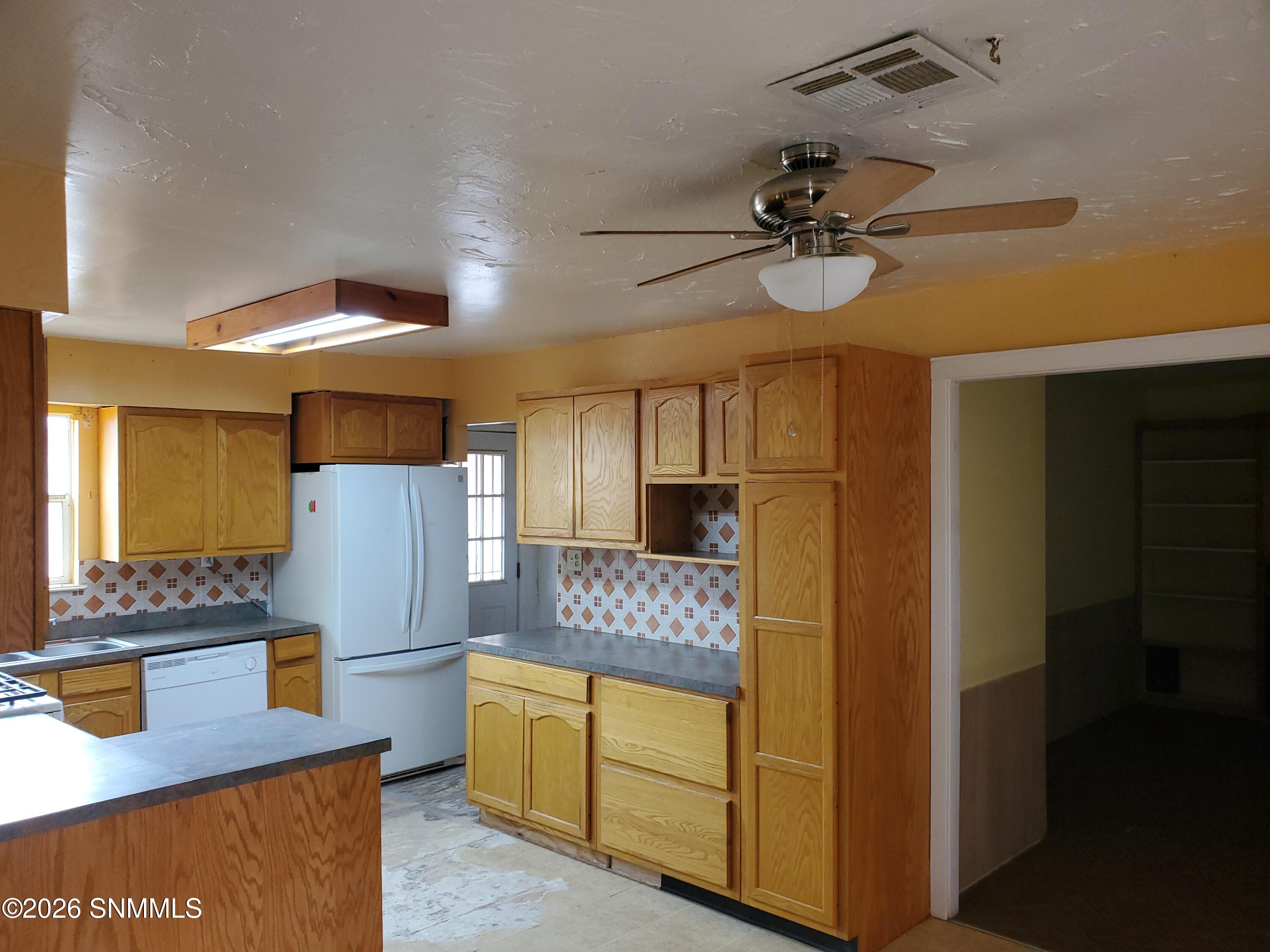 9204 Butterfield Boulevard Property Photo 9