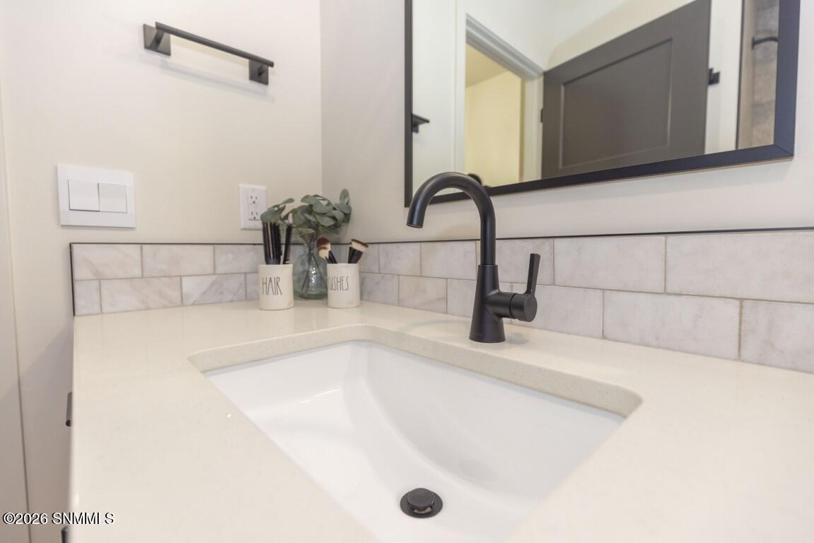 6735 Fairchild Loop Property Photo 46