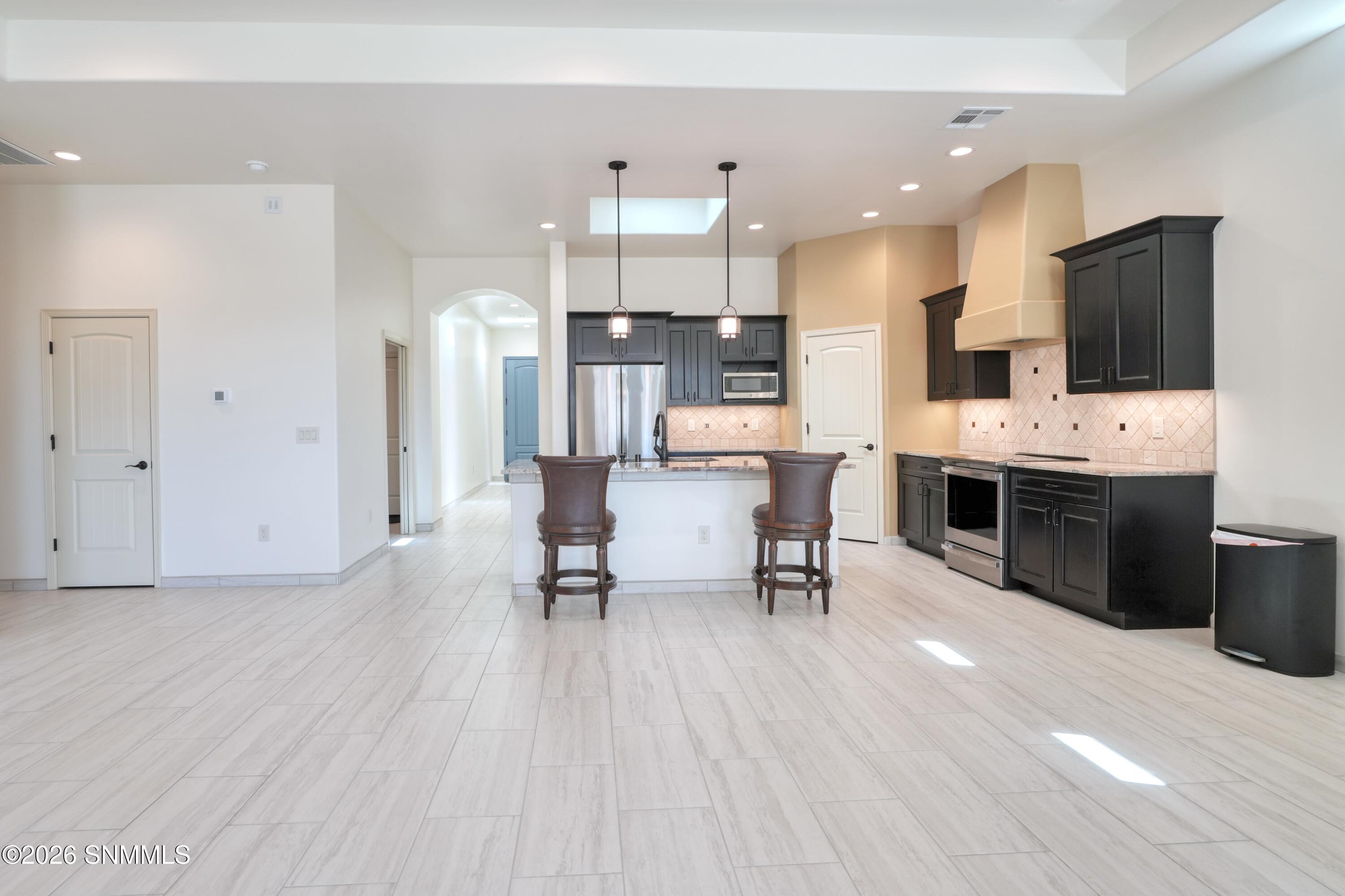 8044 Willow Bloom Circle Property Photo 3