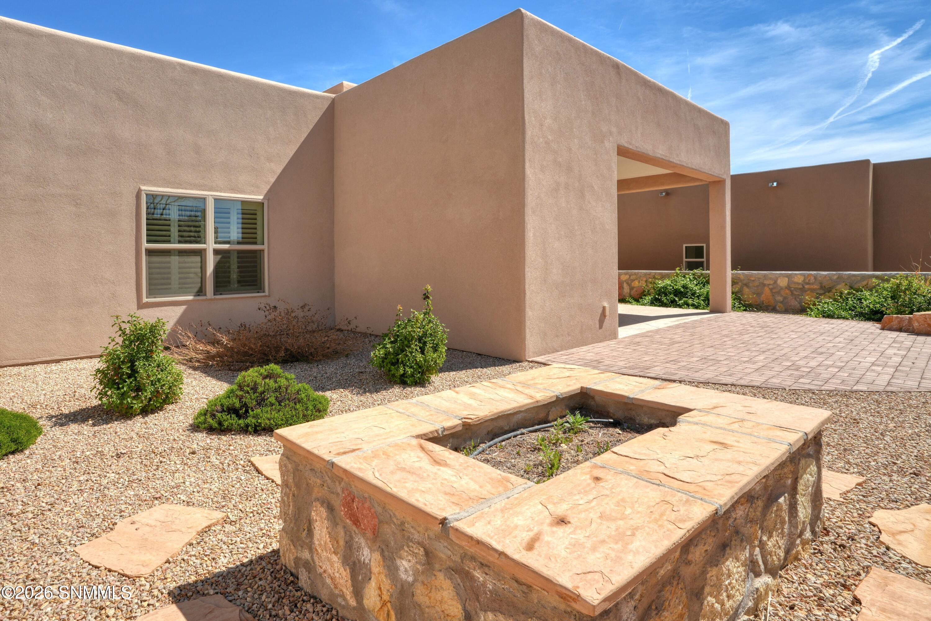 8044 Willow Bloom Circle Property Photo 7