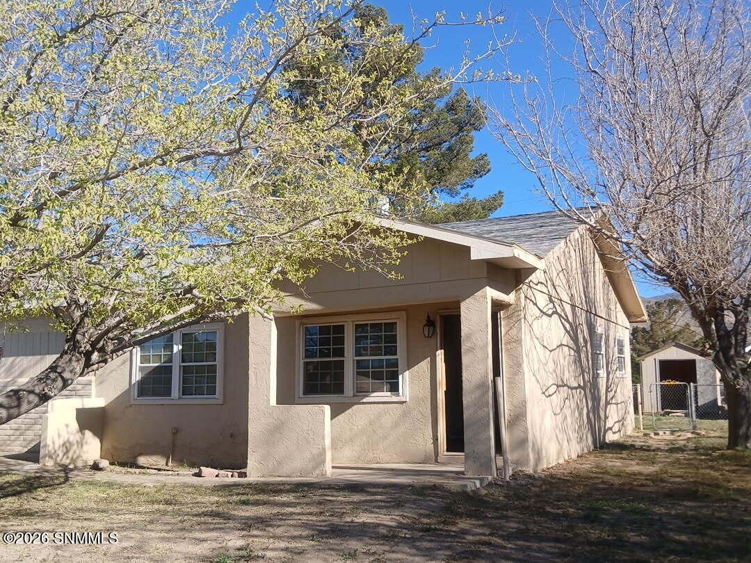 1602 Bellamah Drive Property Photo 2