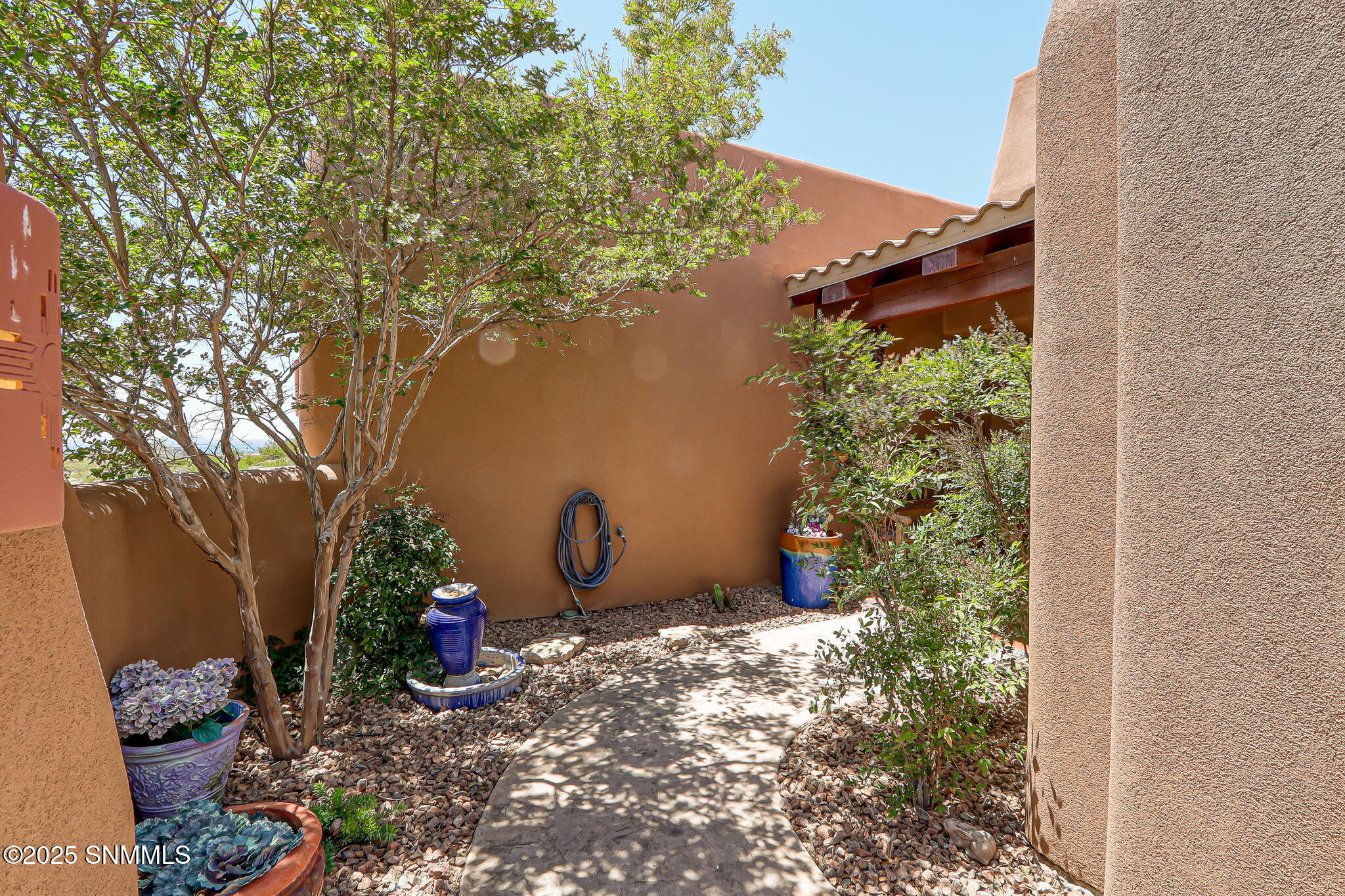6145 Luna De Oro Property Photo 5