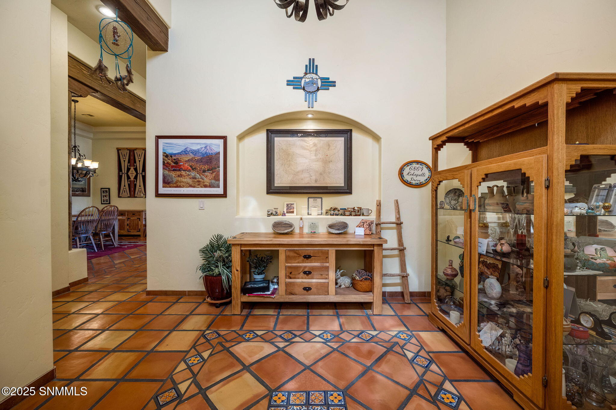 6145 Luna De Oro Property Photo 8