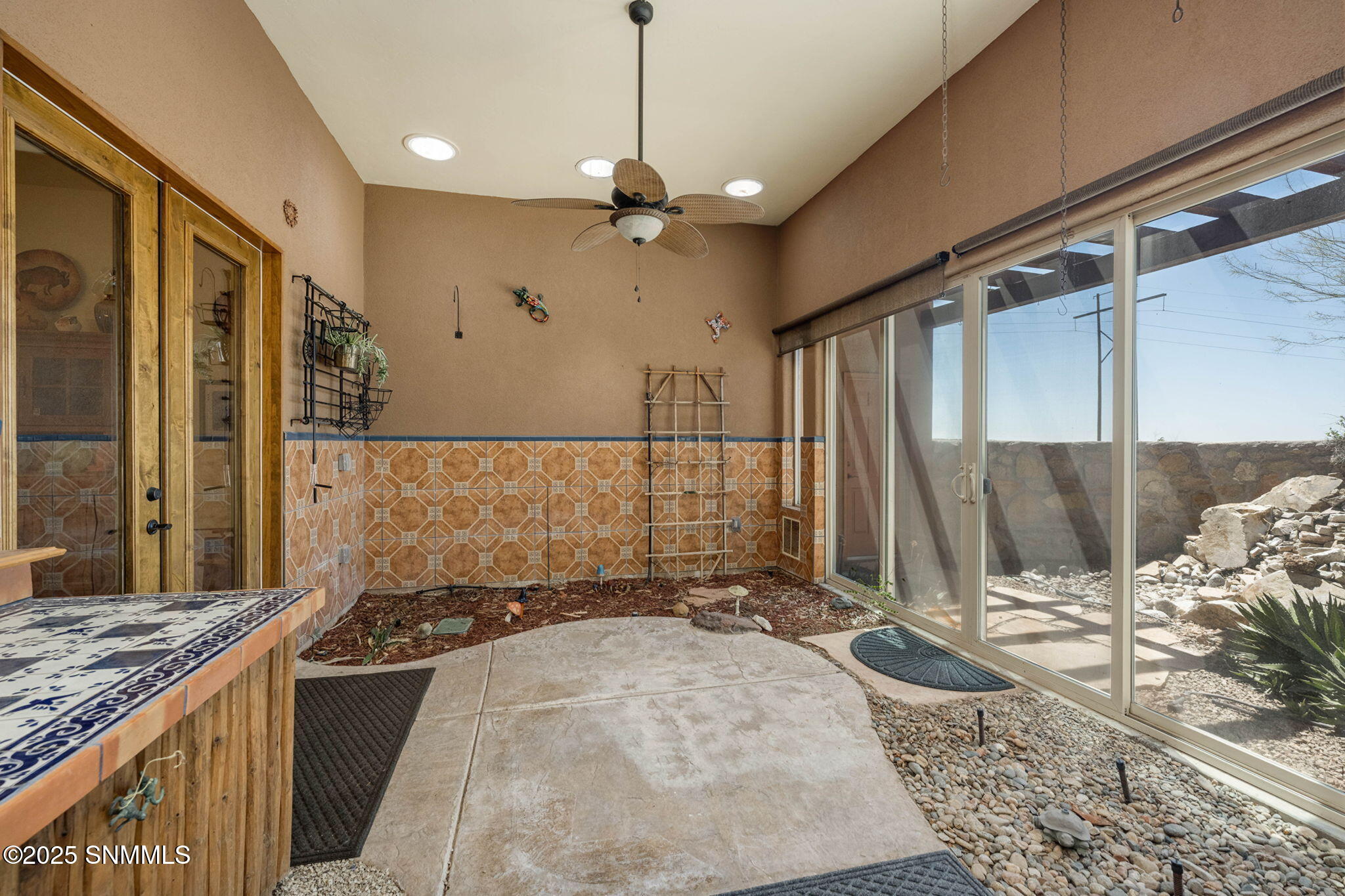 6145 Luna De Oro Property Photo 20