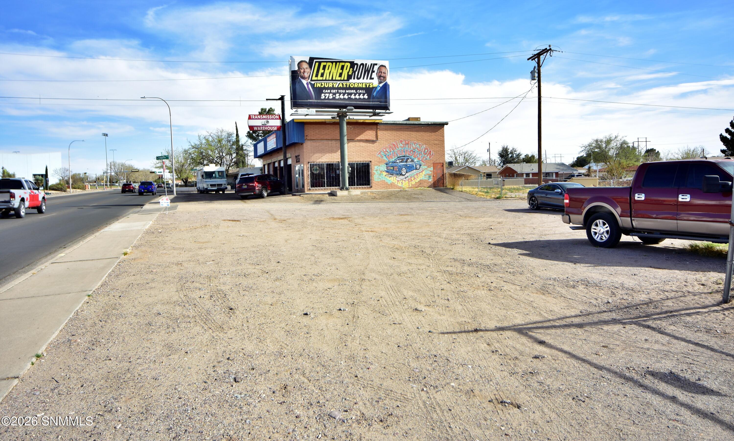701 N Solano Drive Property Photo 1