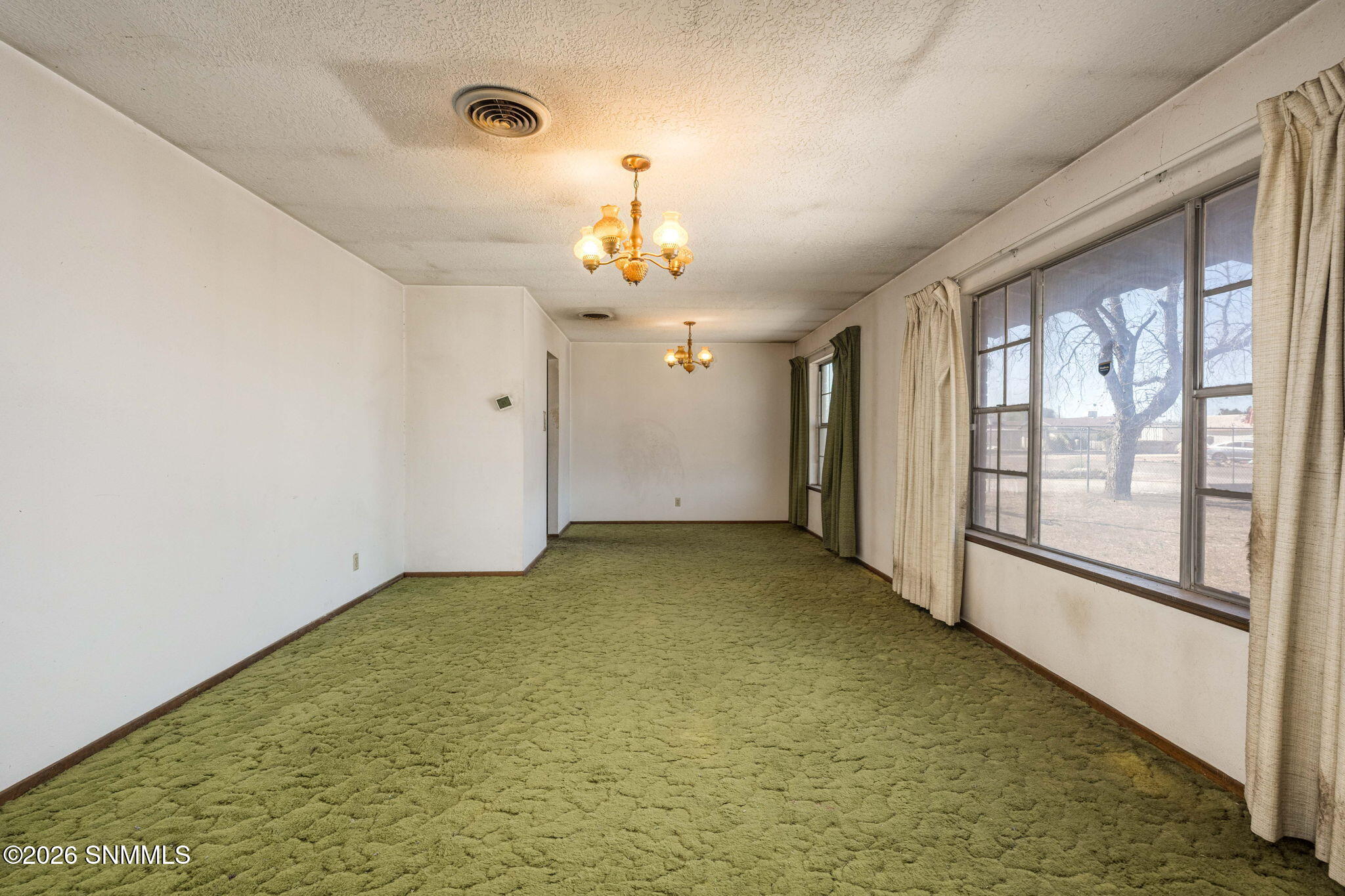 340 Clover Drive Property Photo 8