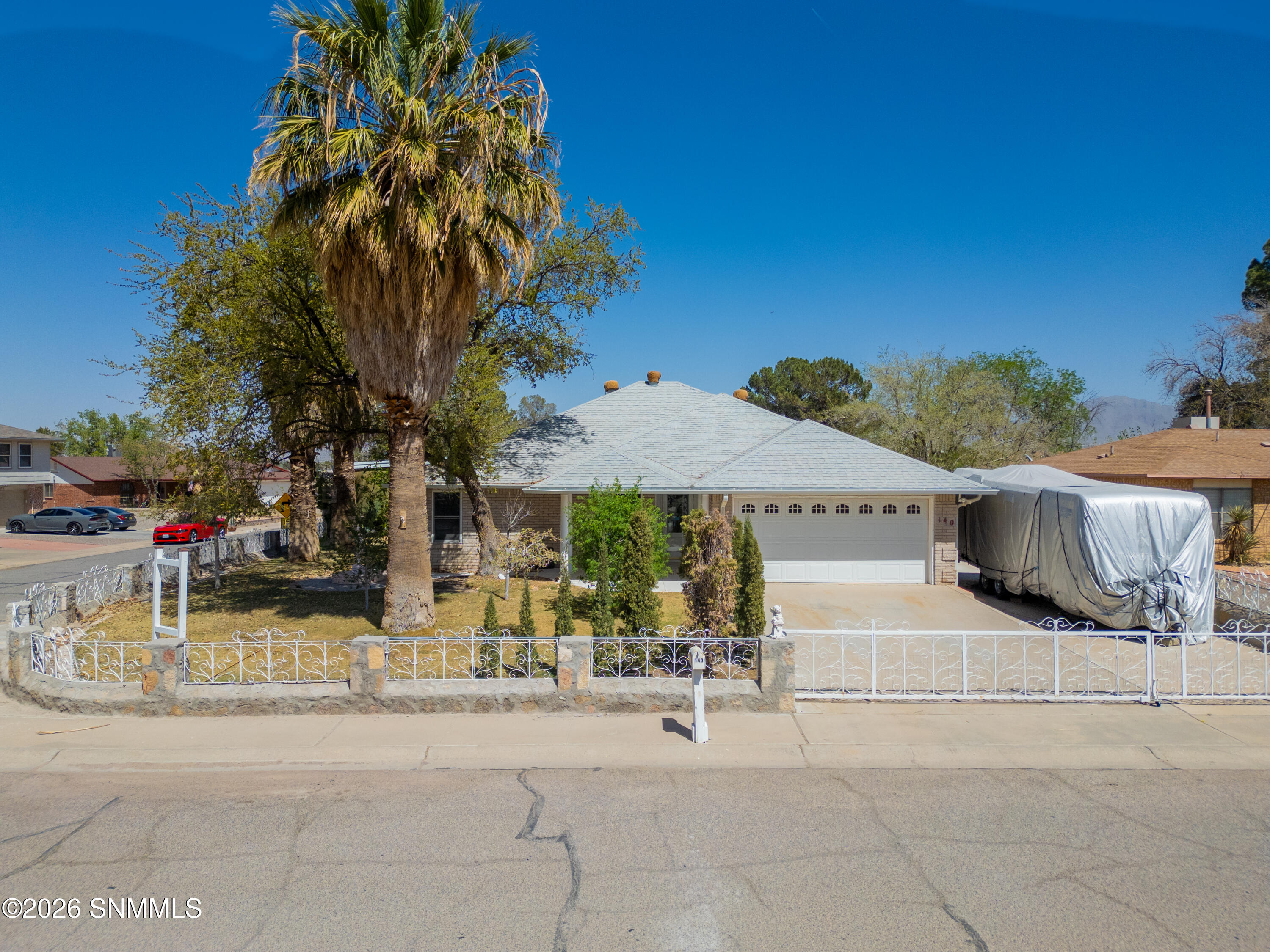140 Torrey Pines Drive Property Photo 1