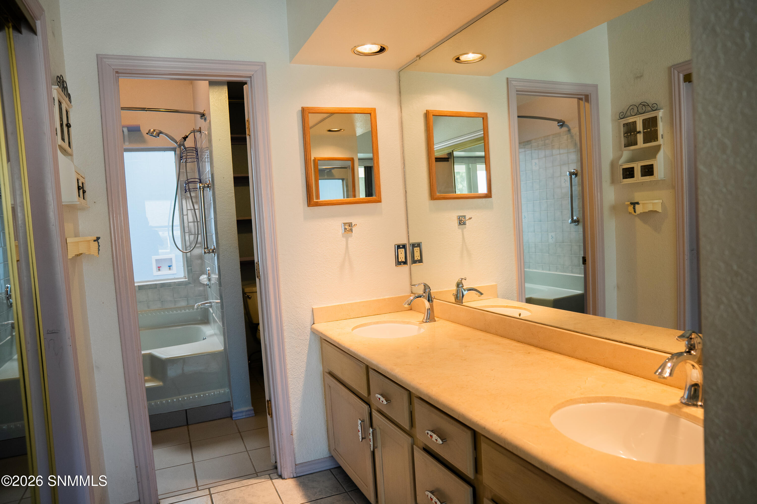 140 Torrey Pines Drive Property Photo 25