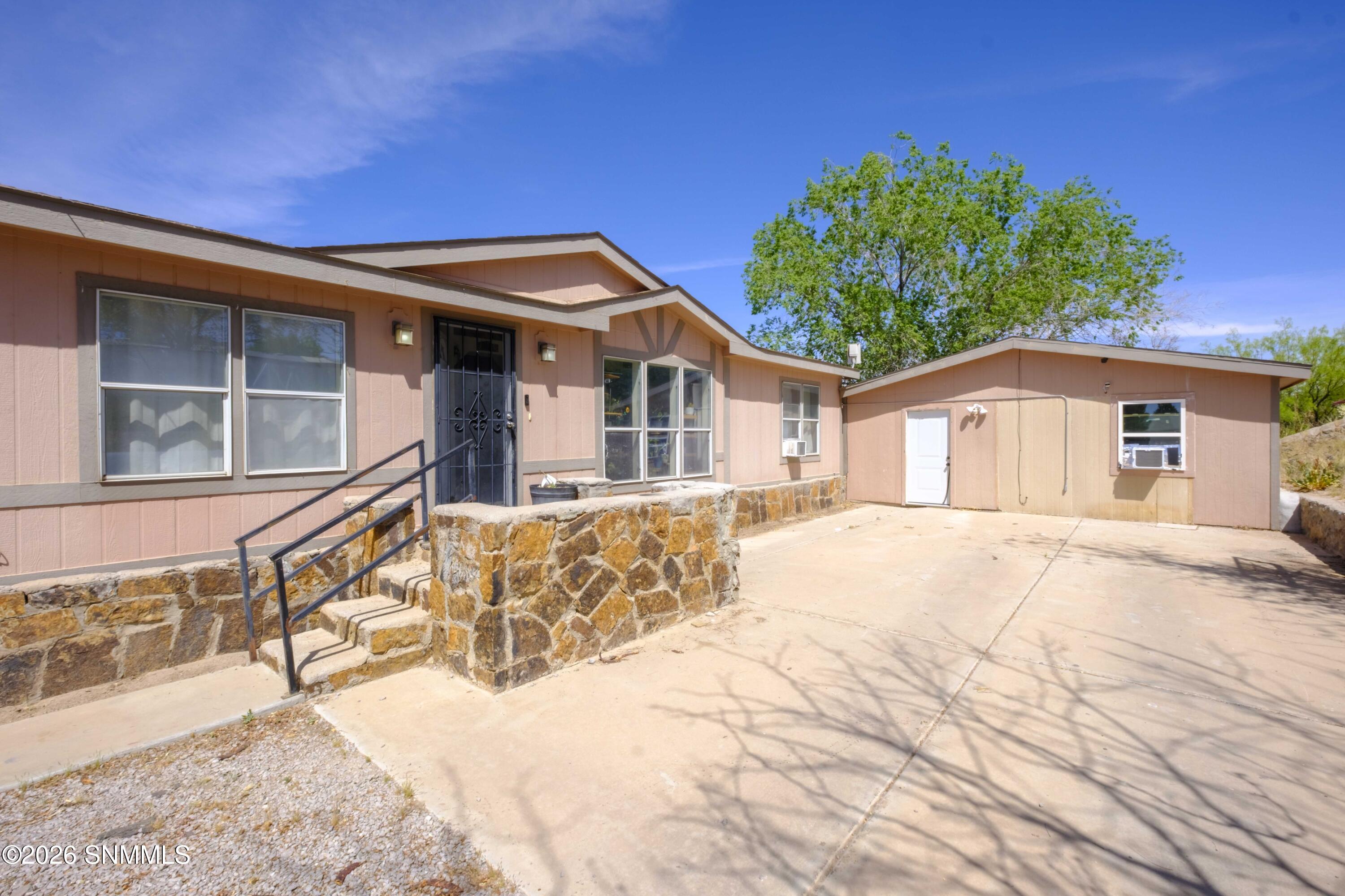 5214 Nana Trail Property Photo 1
