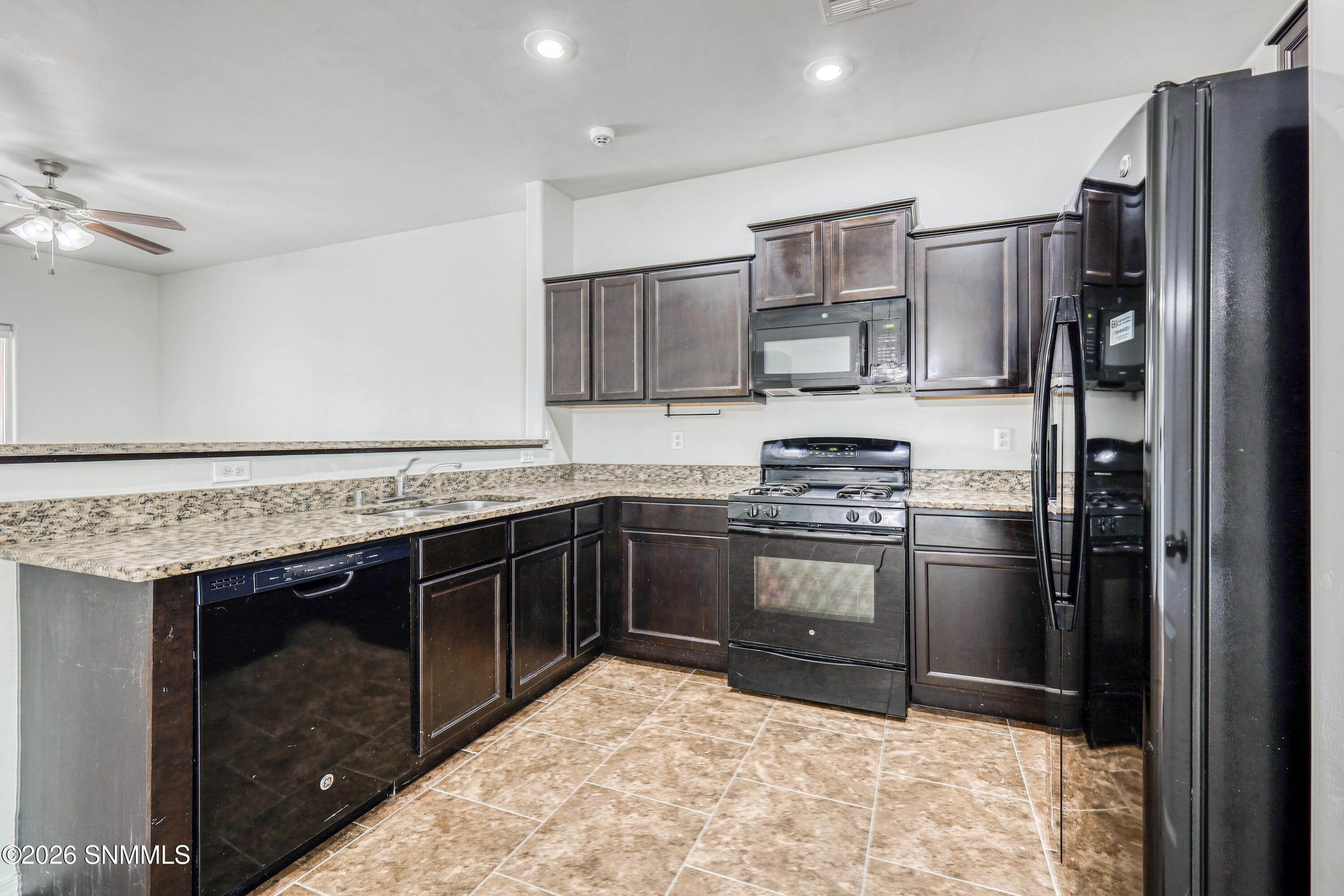 4844 Califa Avenue Property Photo 8