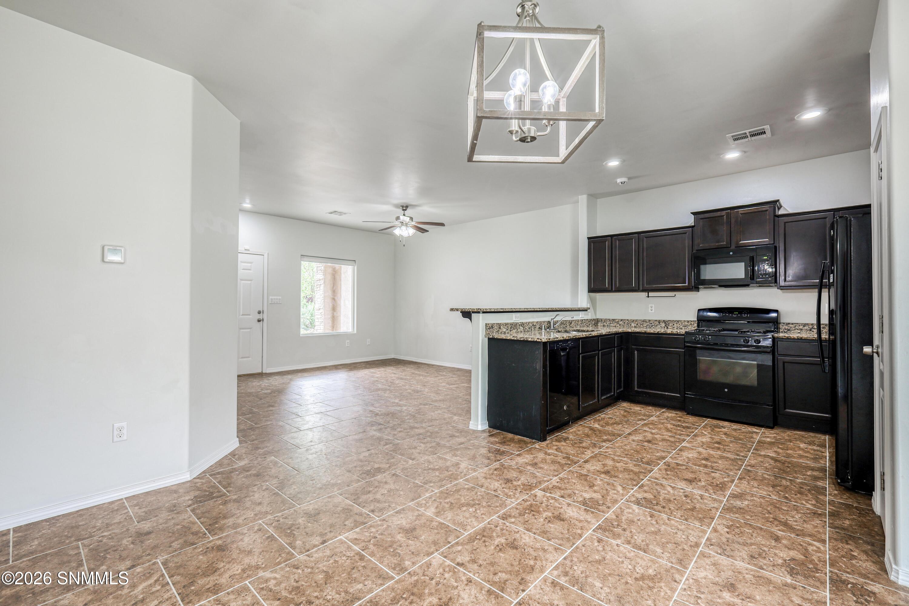 4844 Califa Avenue Property Photo 9