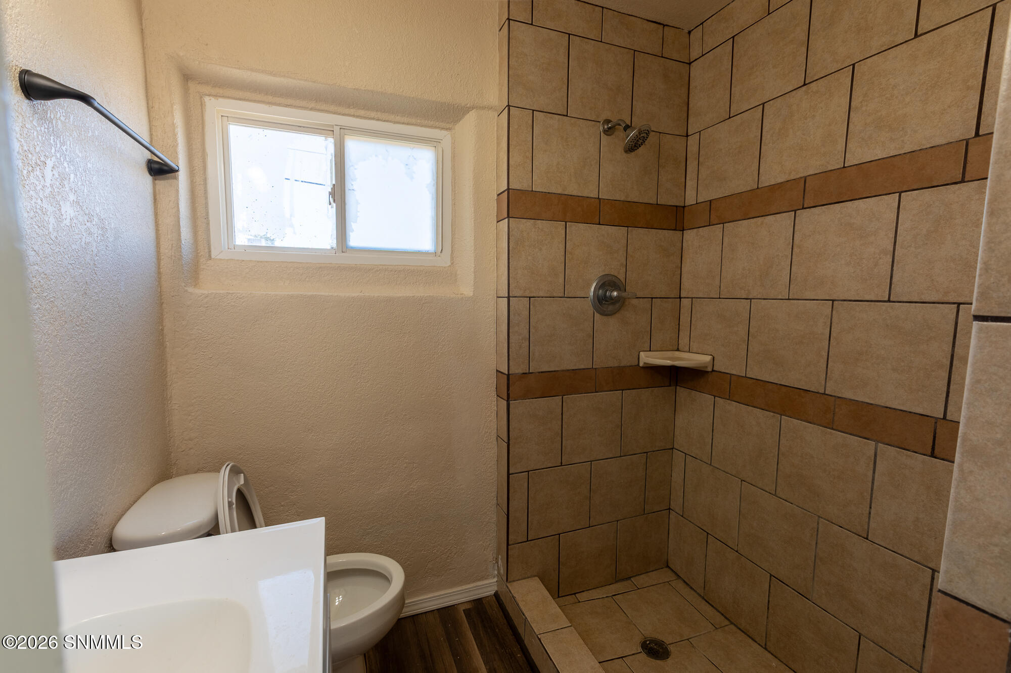 1220 W Hall Avenue Property Photo 10