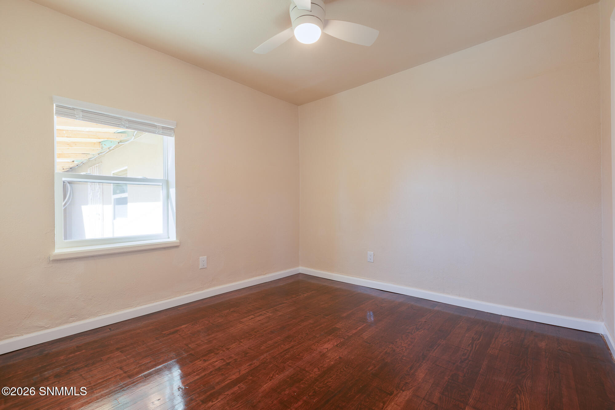 1220 W Hall Avenue Property Photo 16