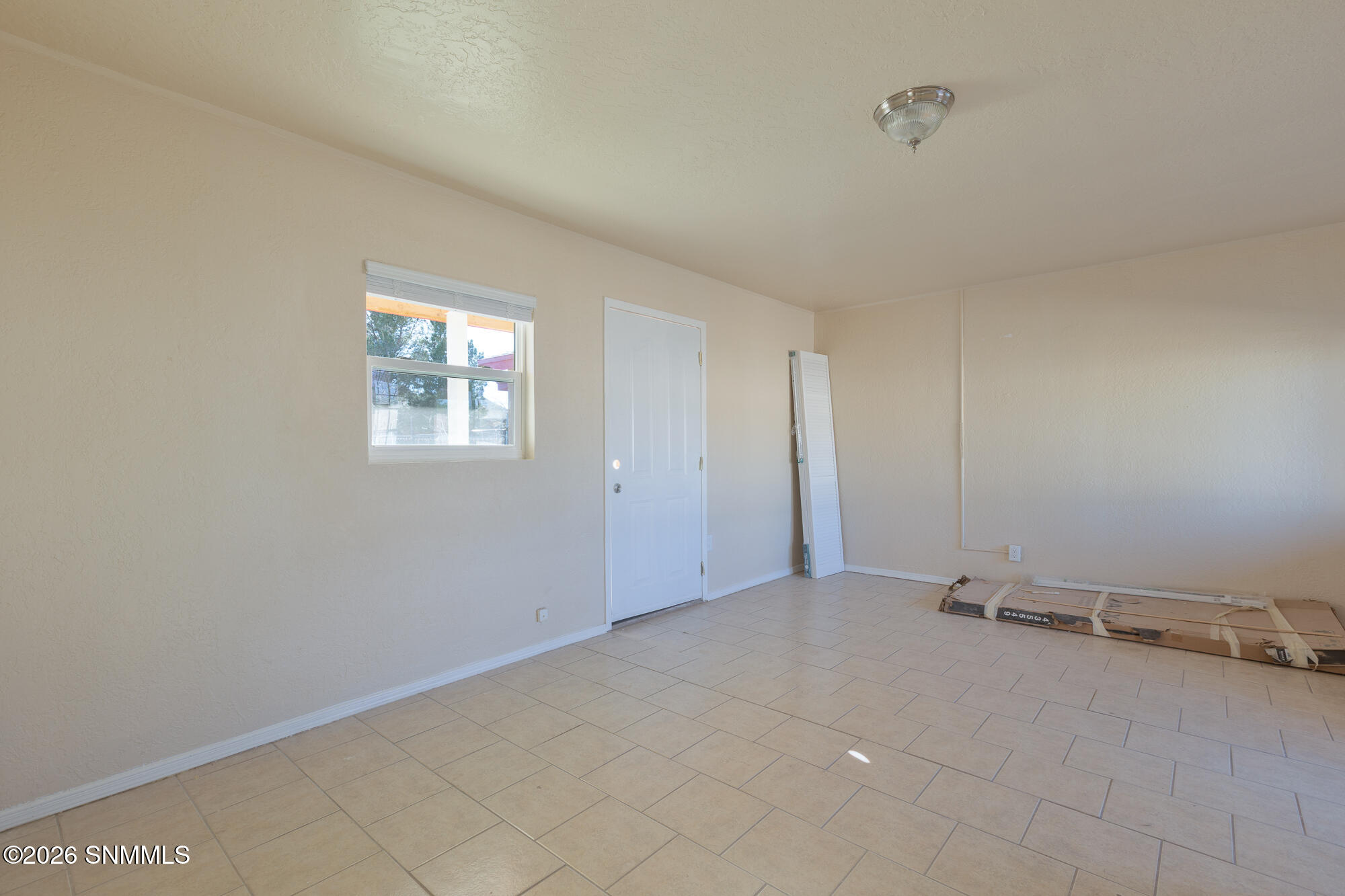 1220 W Hall Avenue Property Photo 19