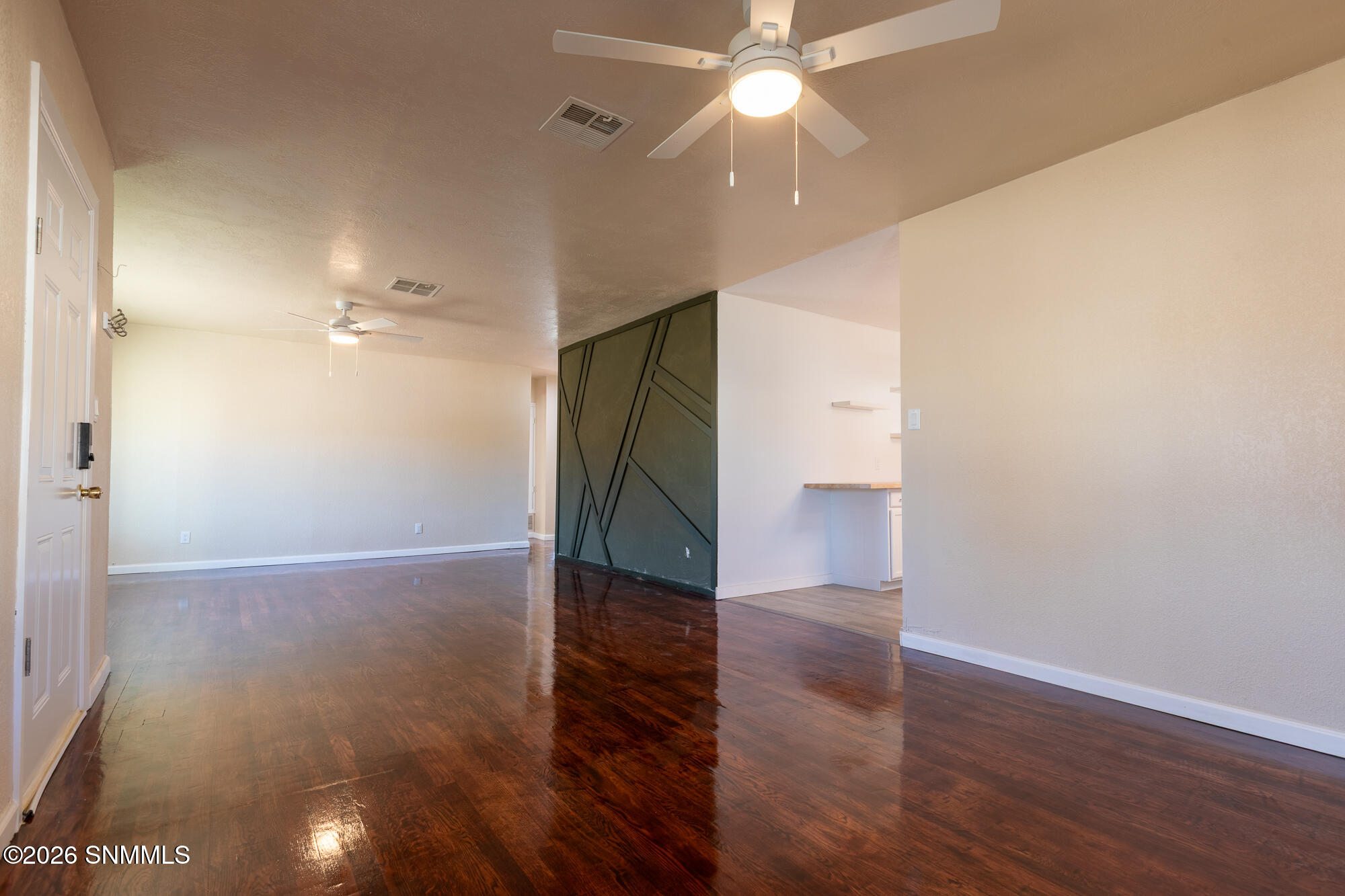 1220 W Hall Avenue Property Photo 28