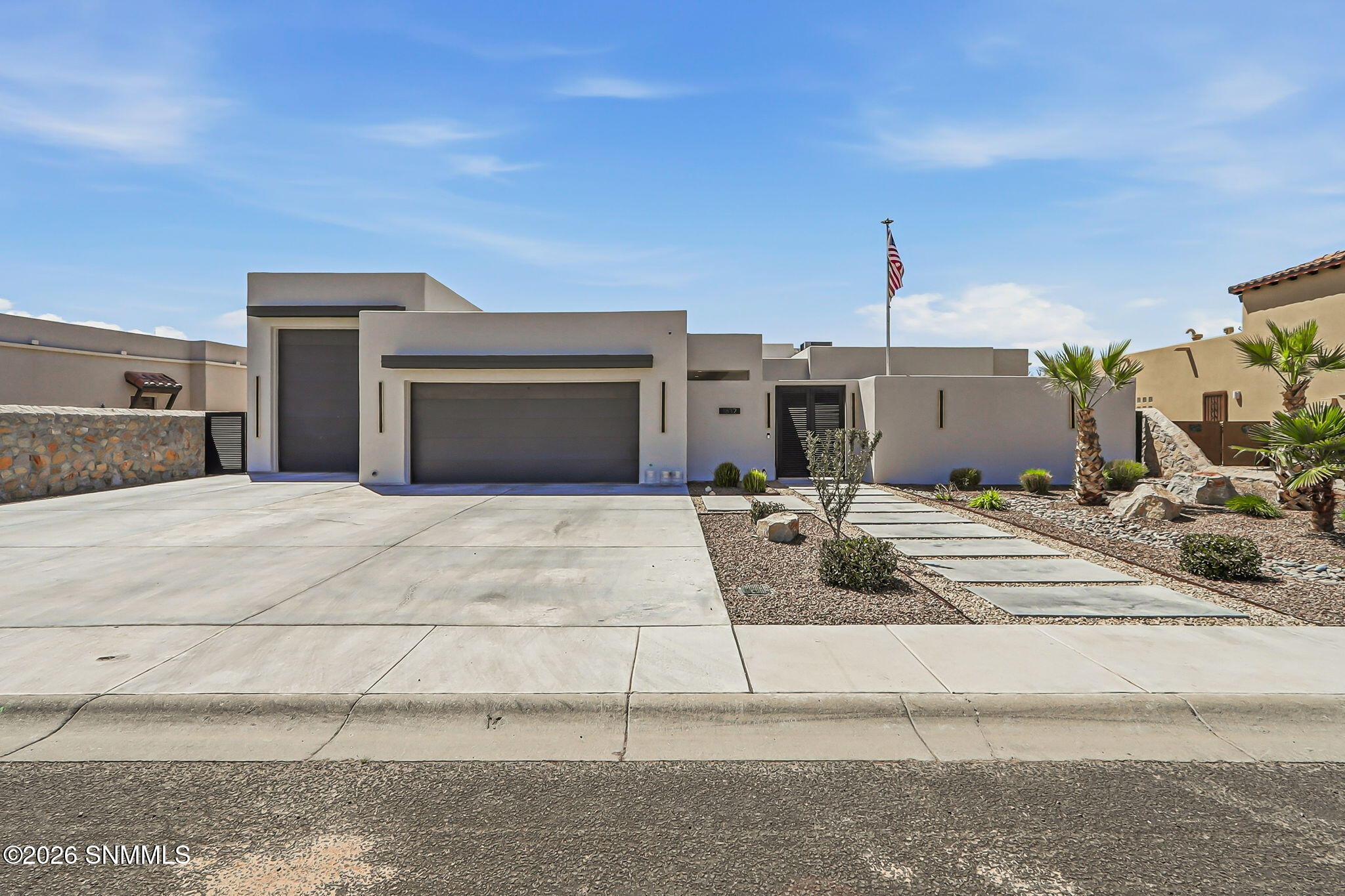 1832 Santanova Arc Property Photo 2