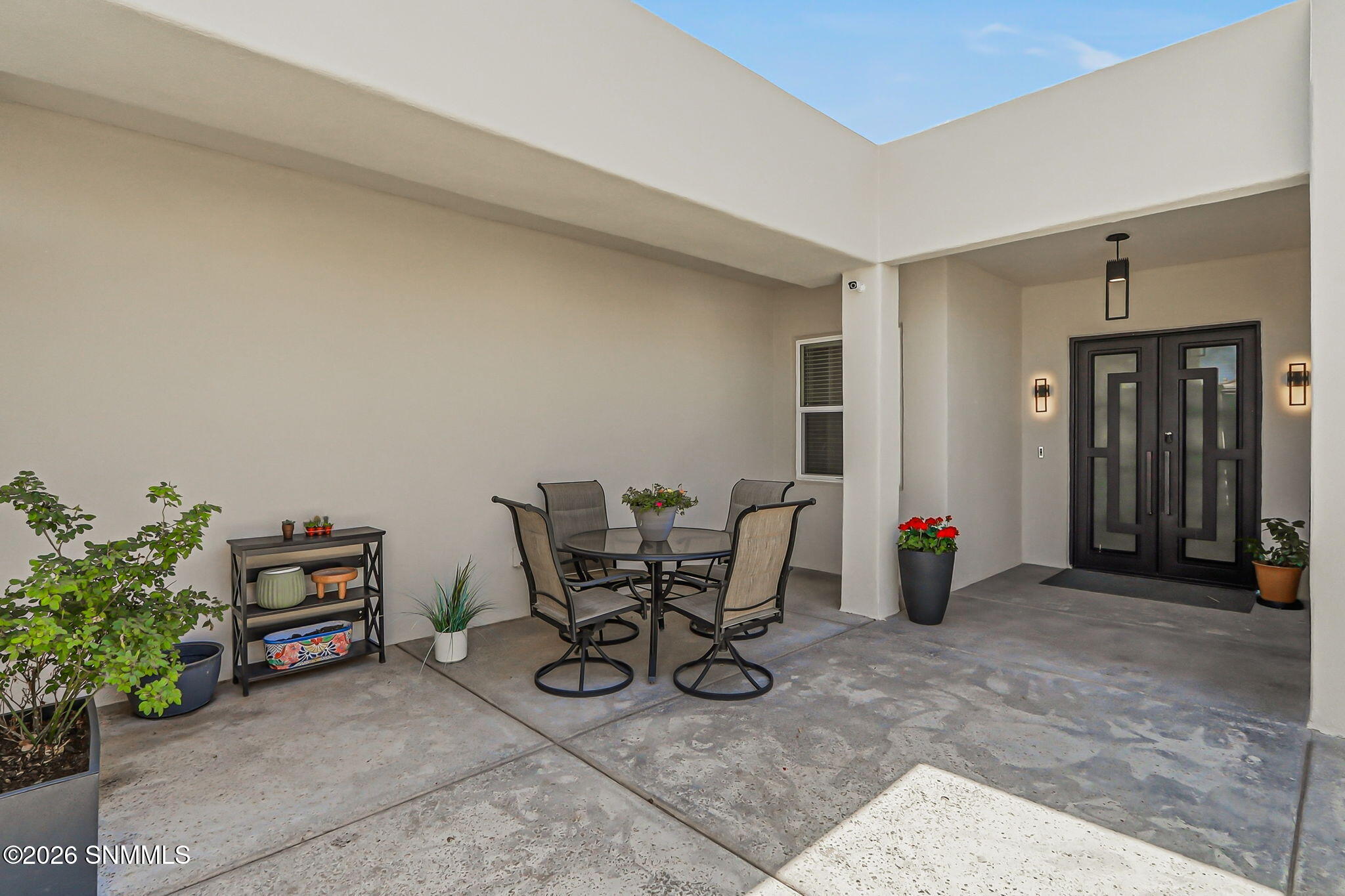 1832 Santanova Arc Property Photo 6