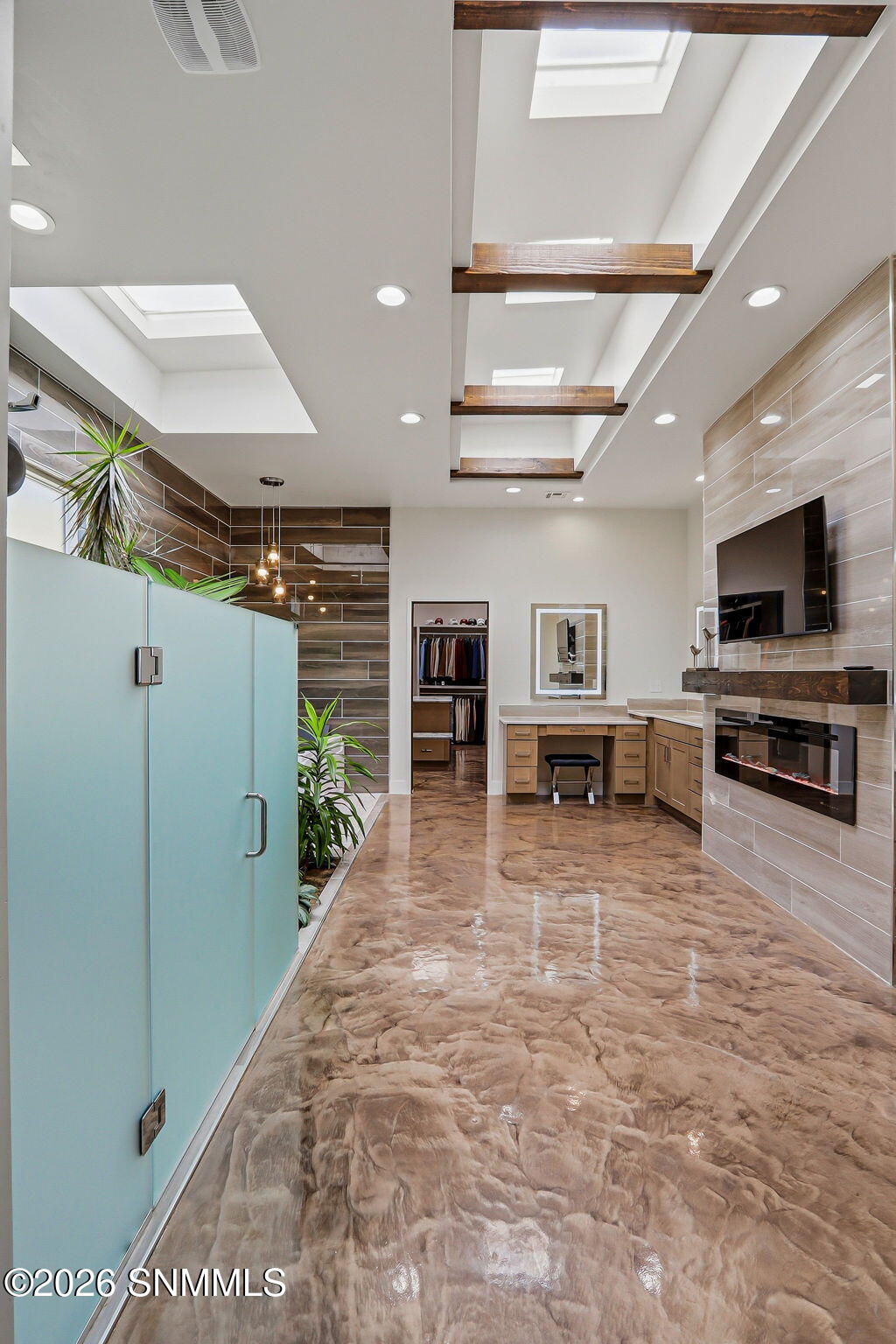 1832 Santanova Arc Property Photo 44