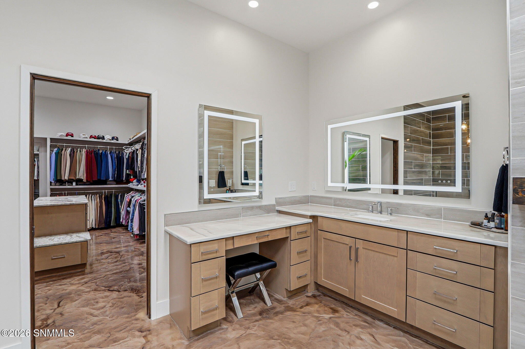 1832 Santanova Arc Property Photo 48