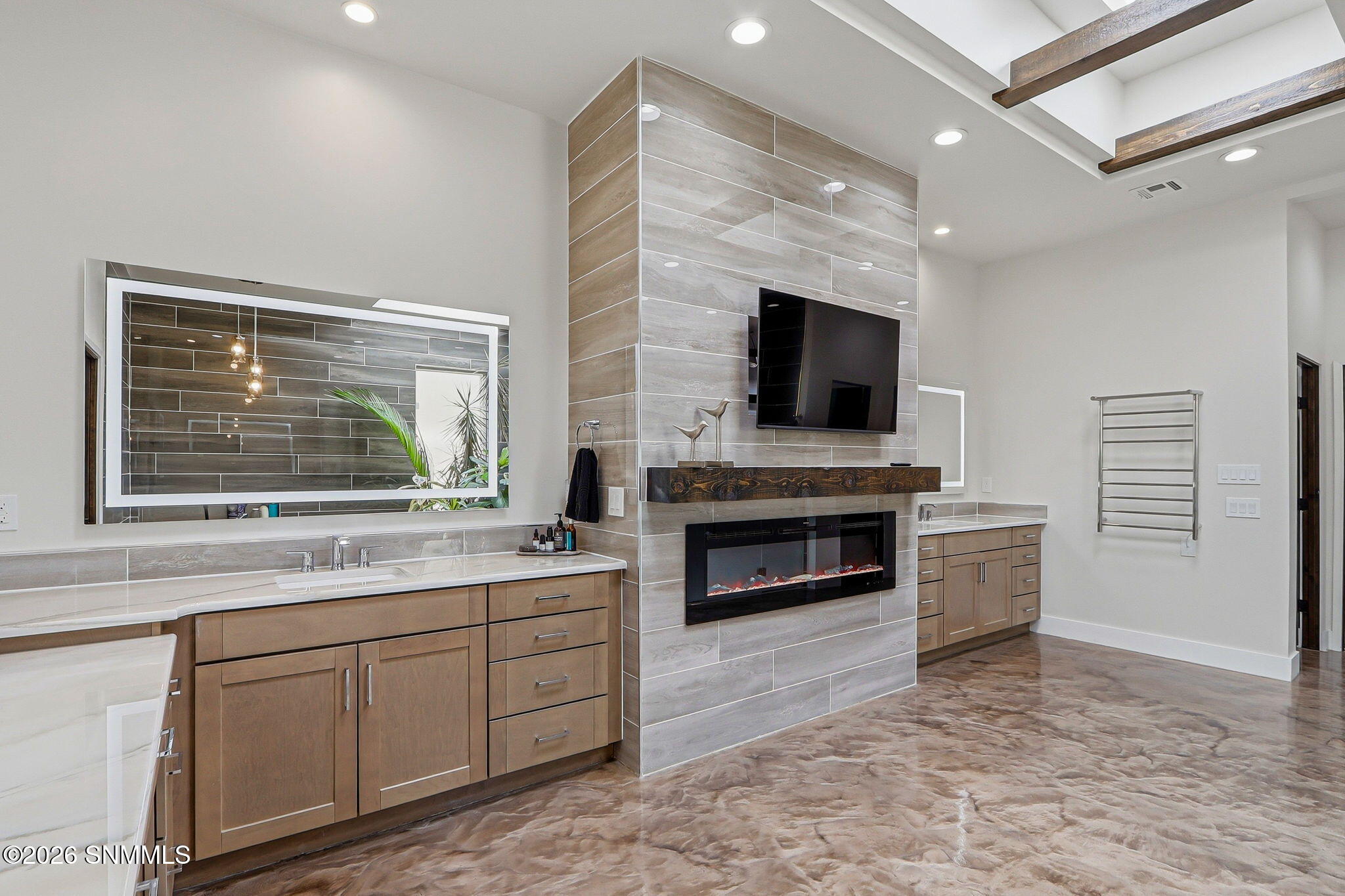 1832 Santanova Arc Property Photo 49