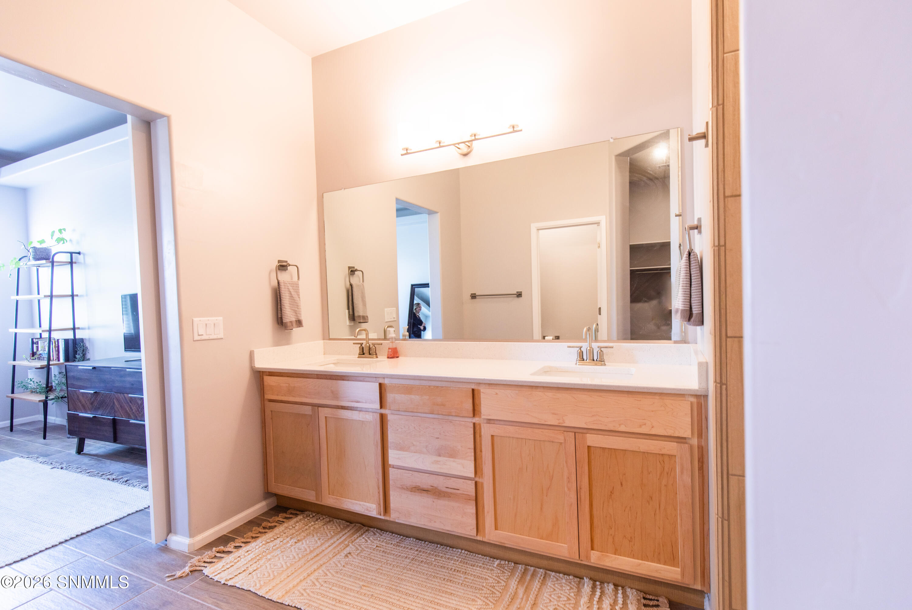 1421 Lenox Avenue Property Photo 8