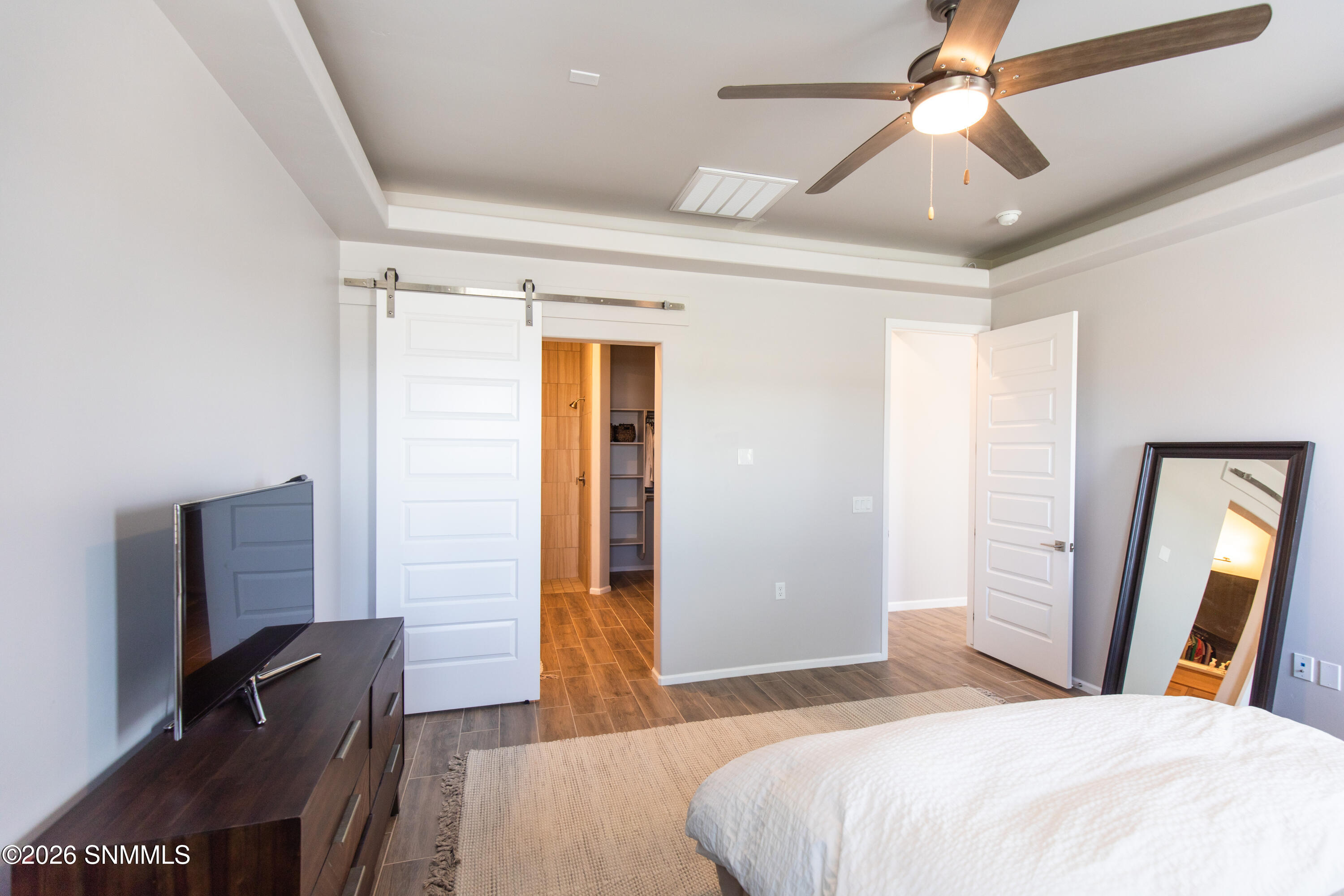 1421 Lenox Avenue Property Photo 11