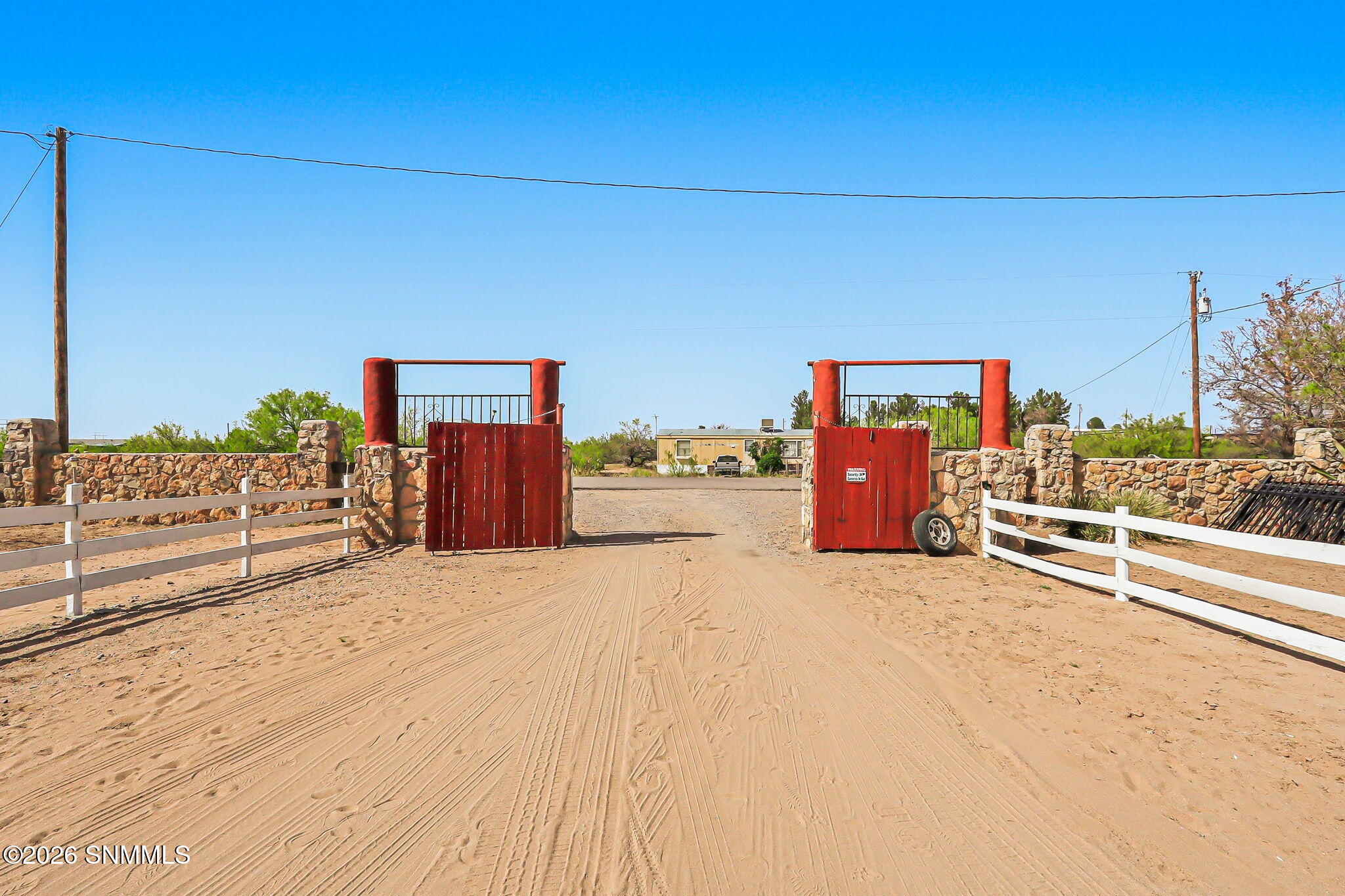 2601048 Property Photo 4
