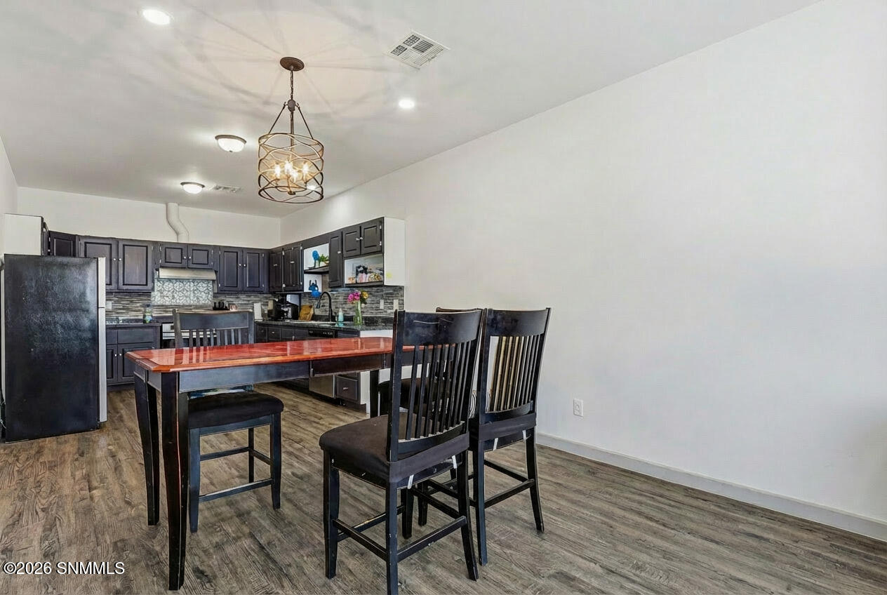 2601048 Property Photo 24