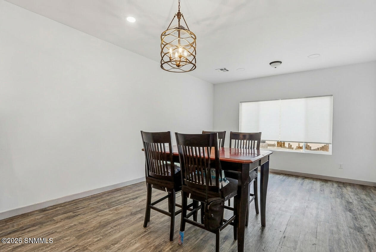 2601048 Property Photo 25
