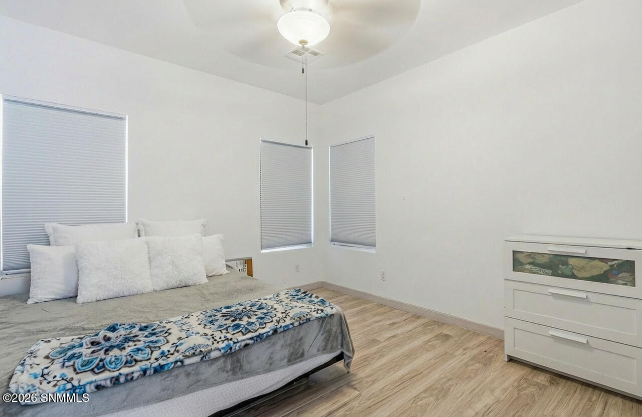2601048 Property Photo 28