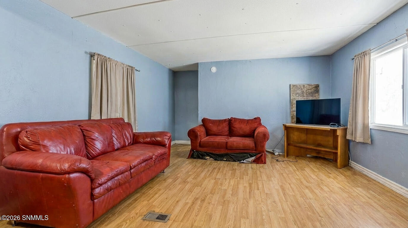 2601048 Property Photo 43