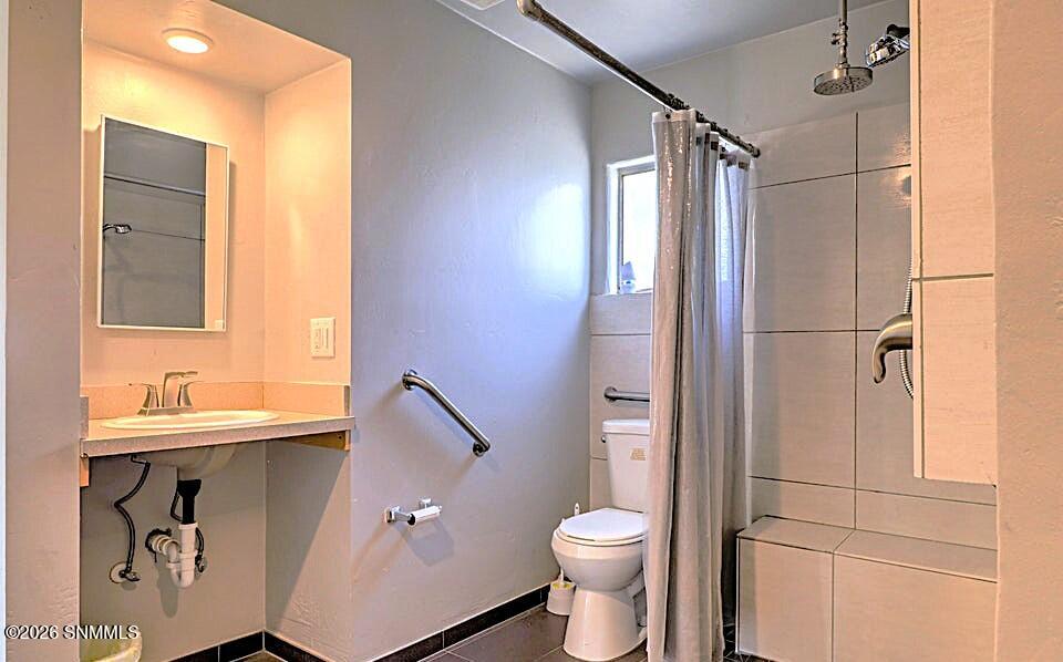2000 E Idaho Avenue Property Photo 6