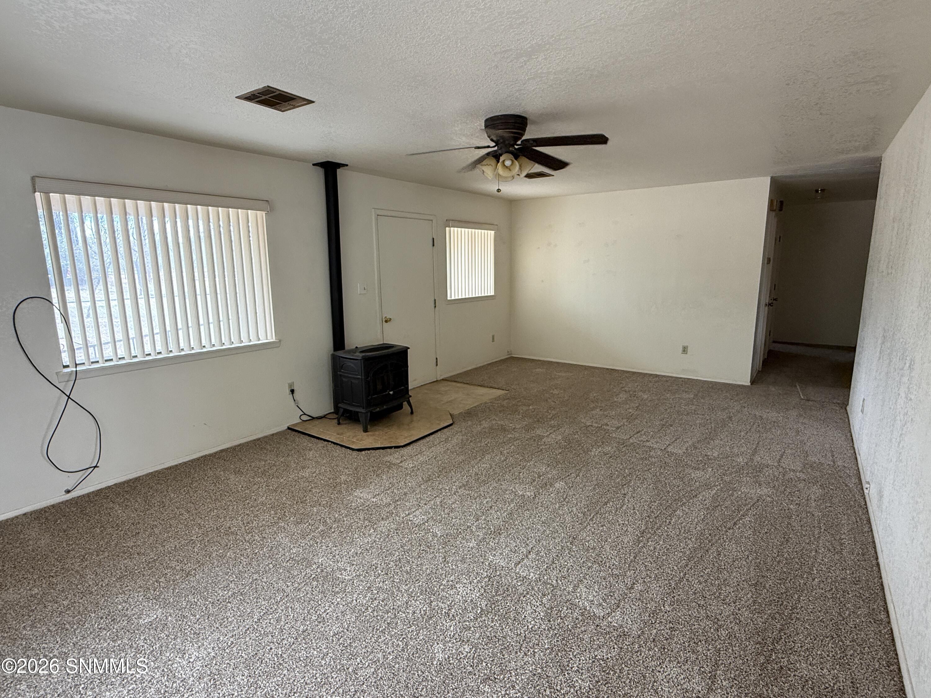 215 Polvadera Avenue Property Photo 4
