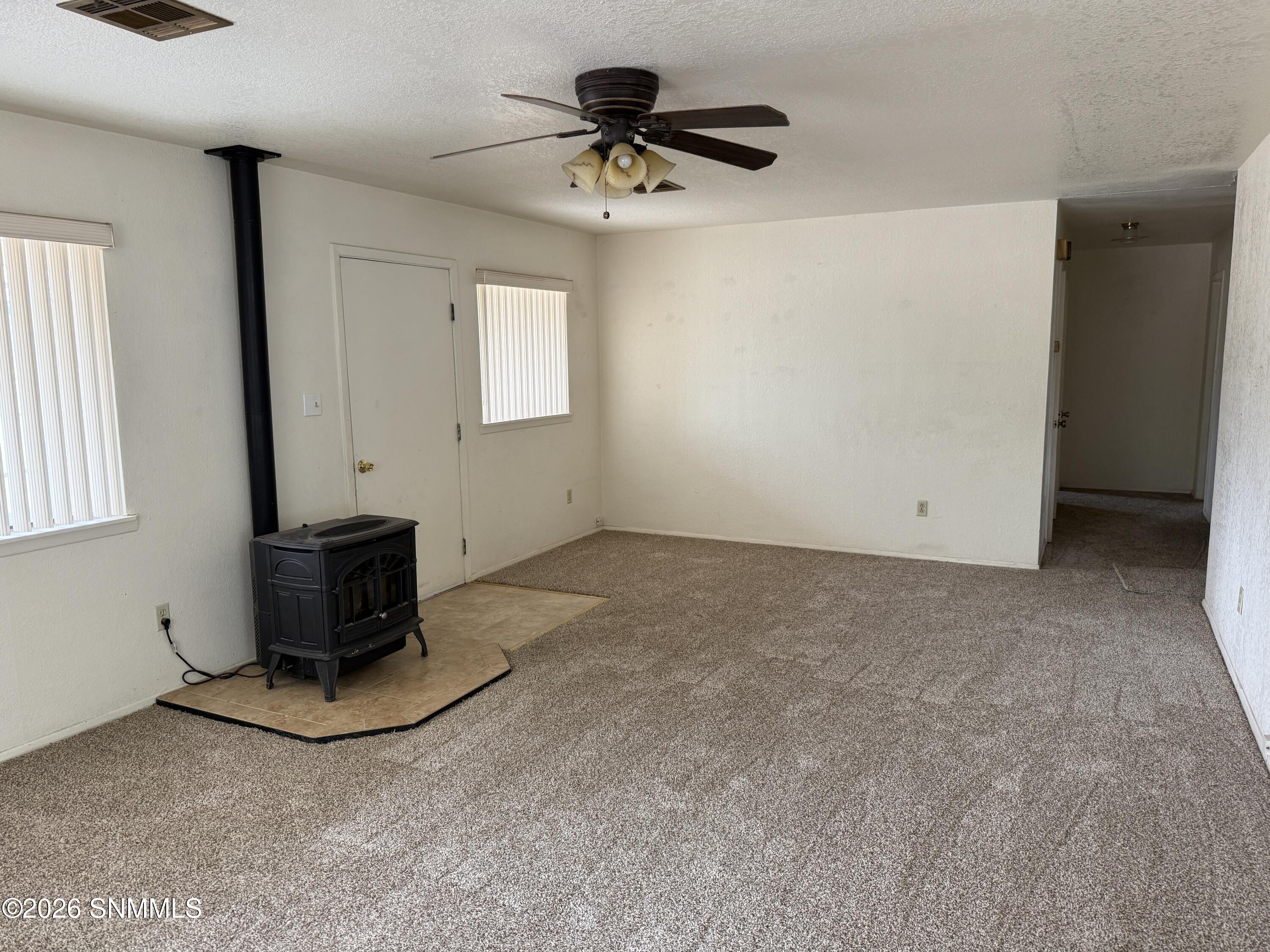 215 Polvadera Avenue Property Photo 9