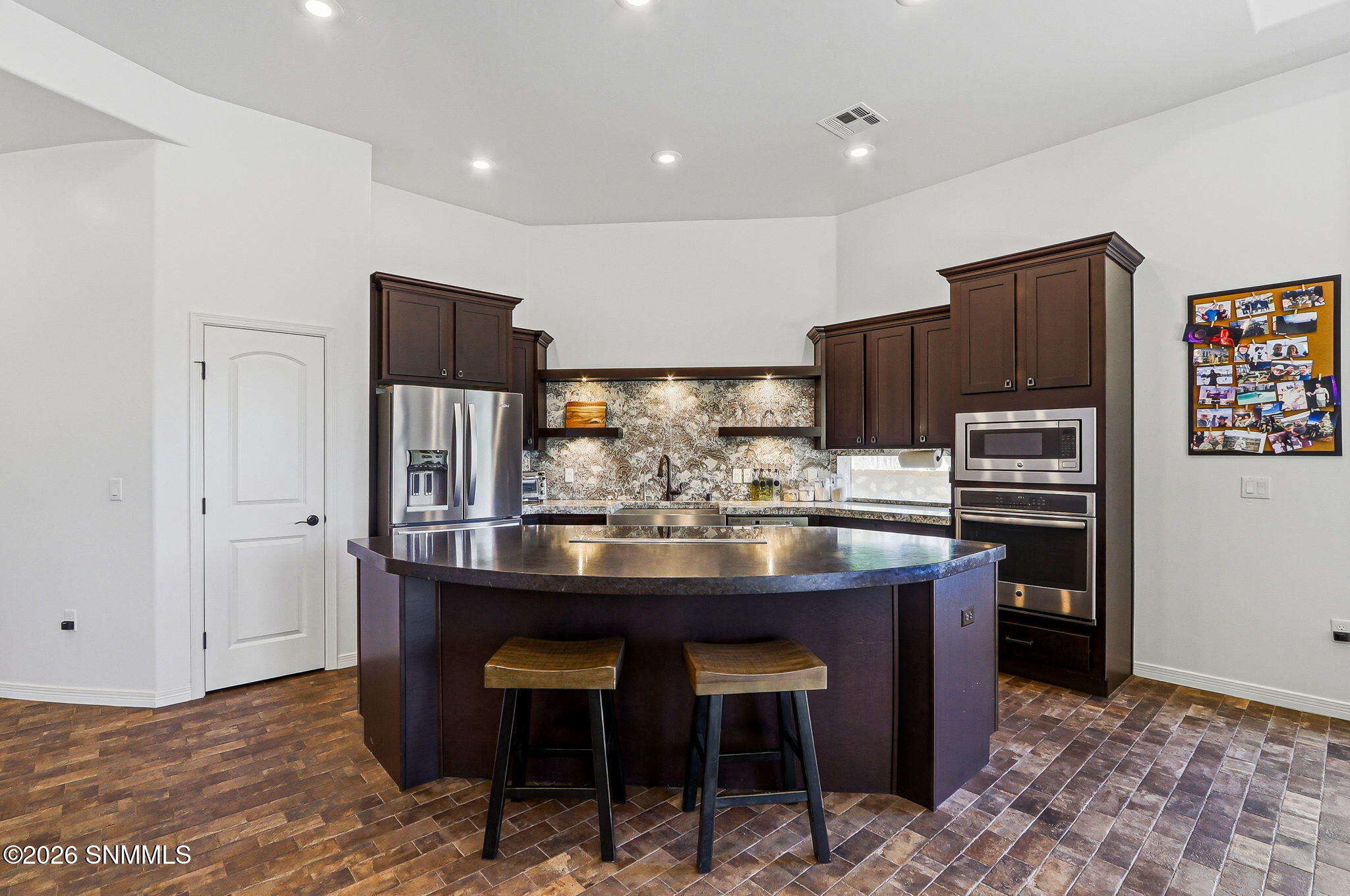 3702 San Clemente Avenue Property Photo 8
