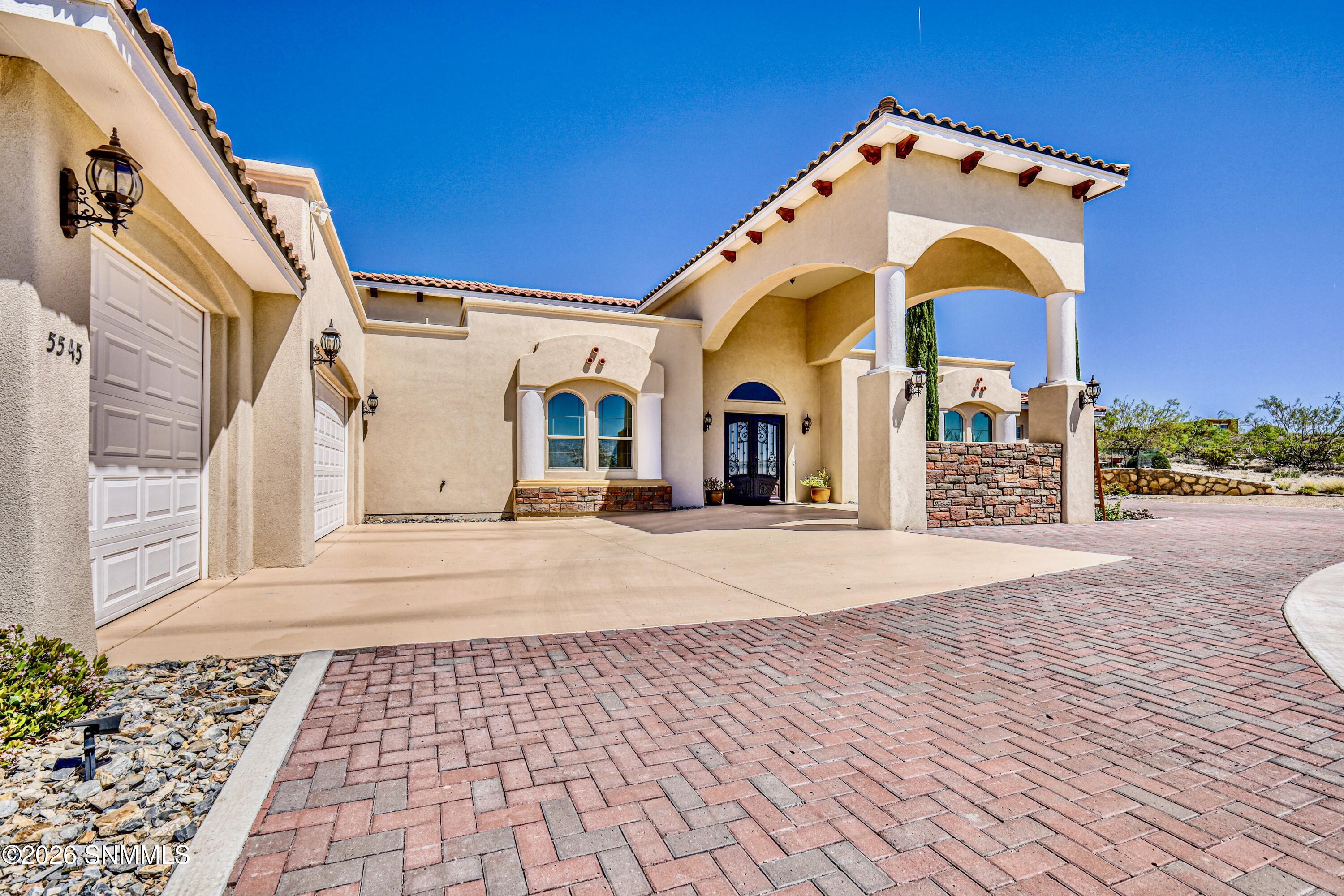 5545 Via Segura Property Photo 5