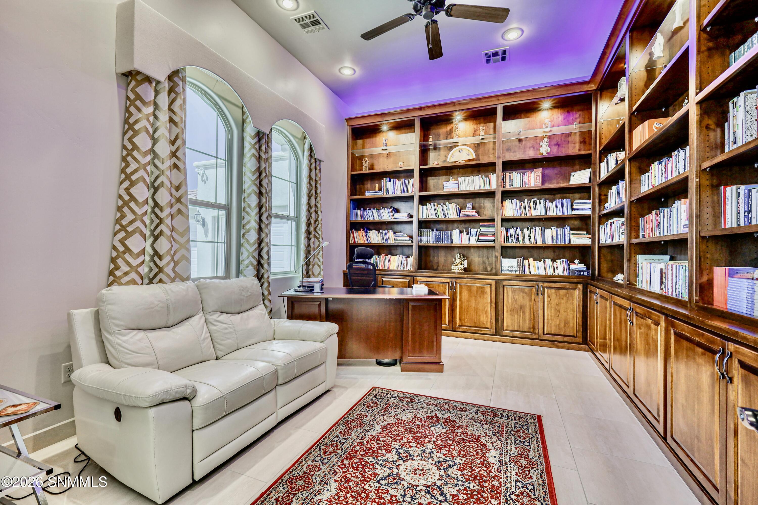 5545 Via Segura Property Photo 9