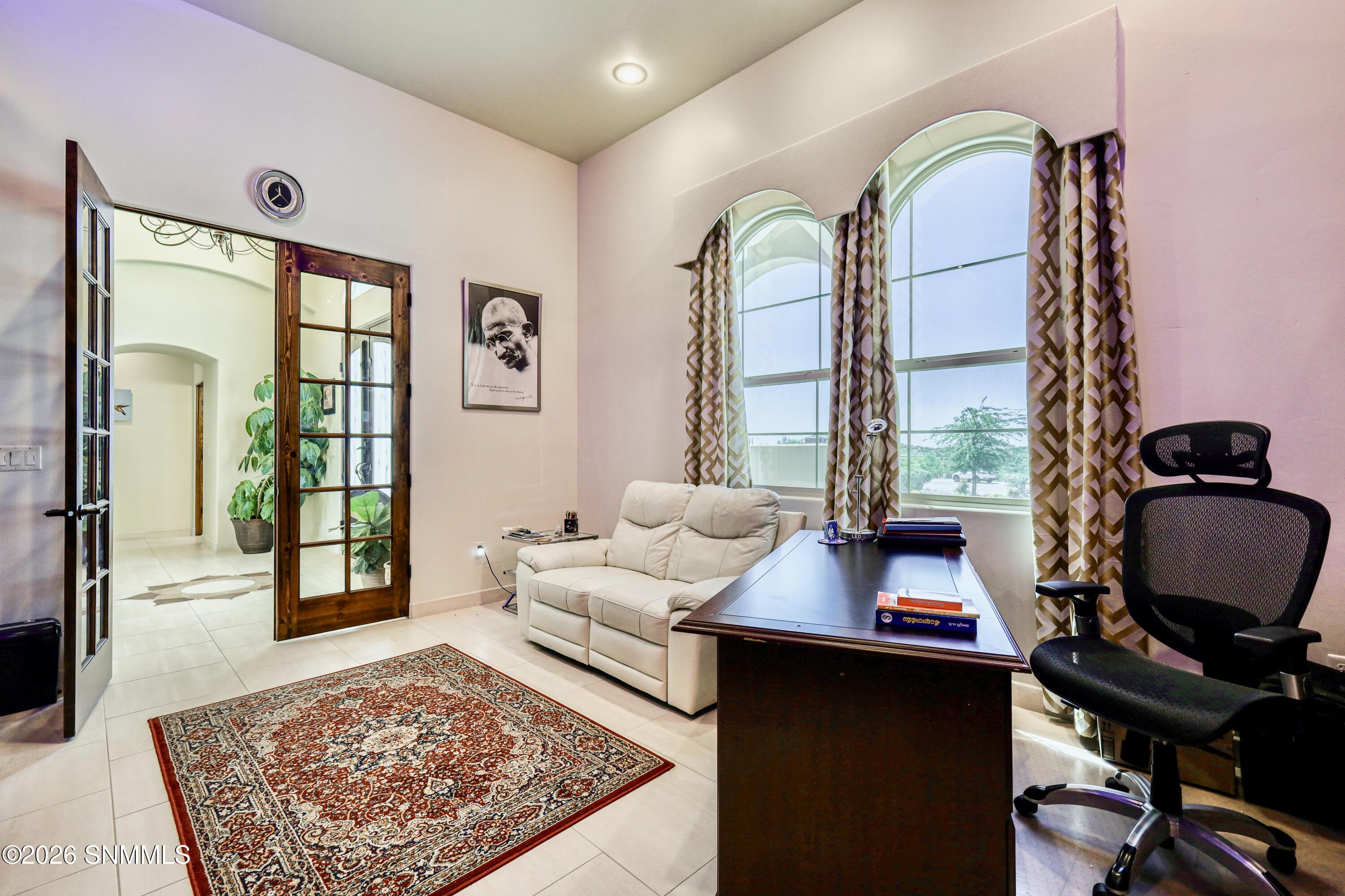 5545 Via Segura Property Photo 10