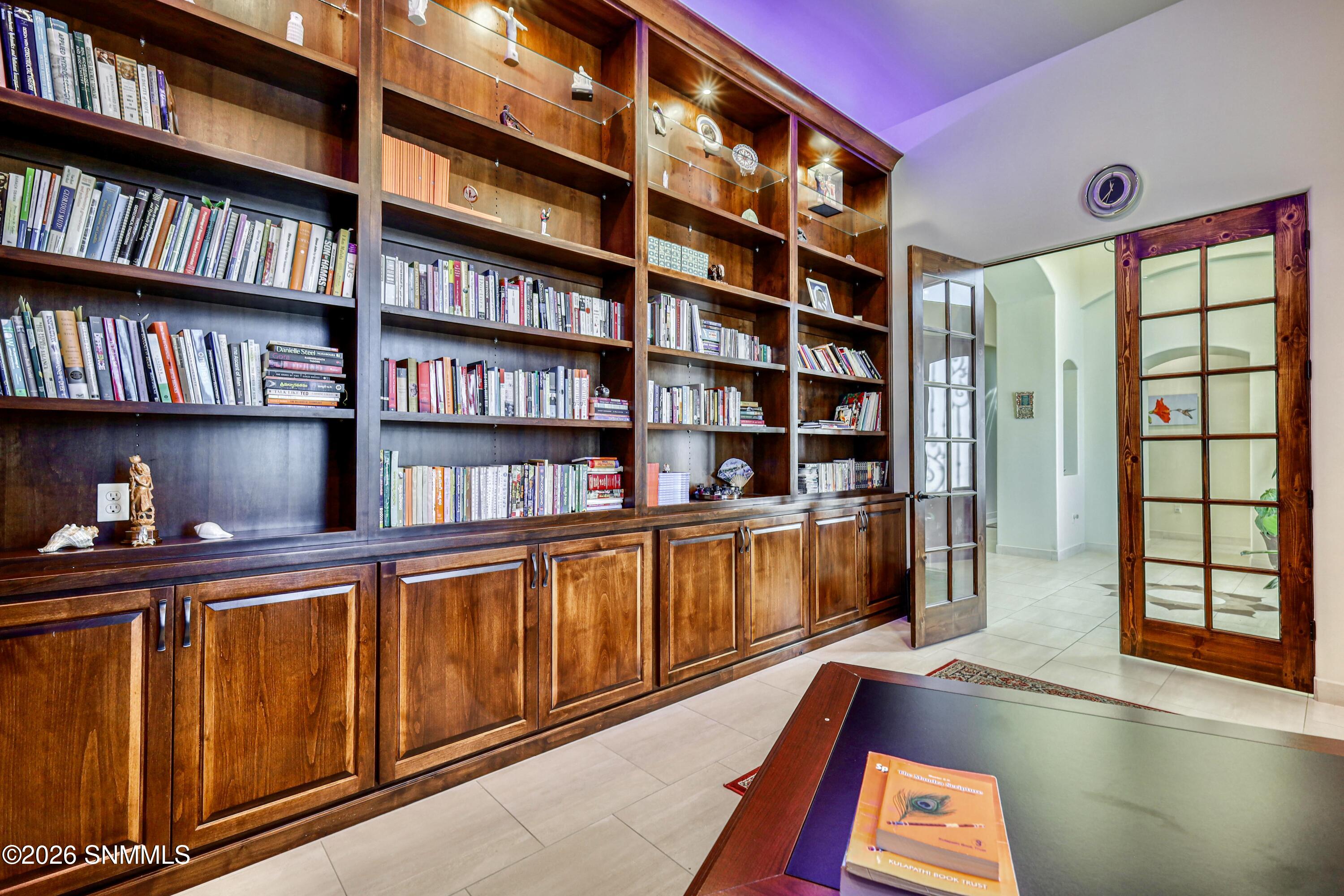 5545 Via Segura Property Photo 11