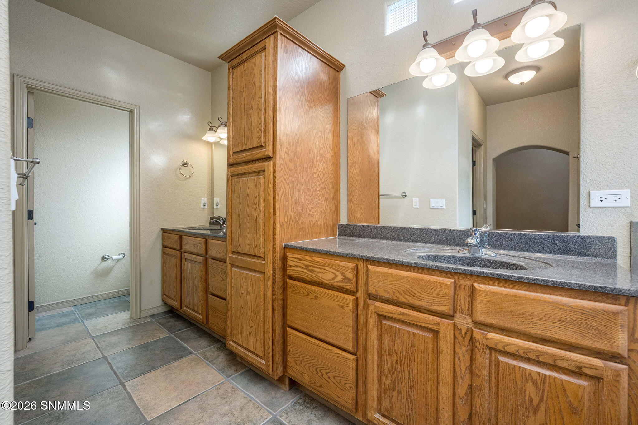 2236 Calais Avenue Property Photo 40
