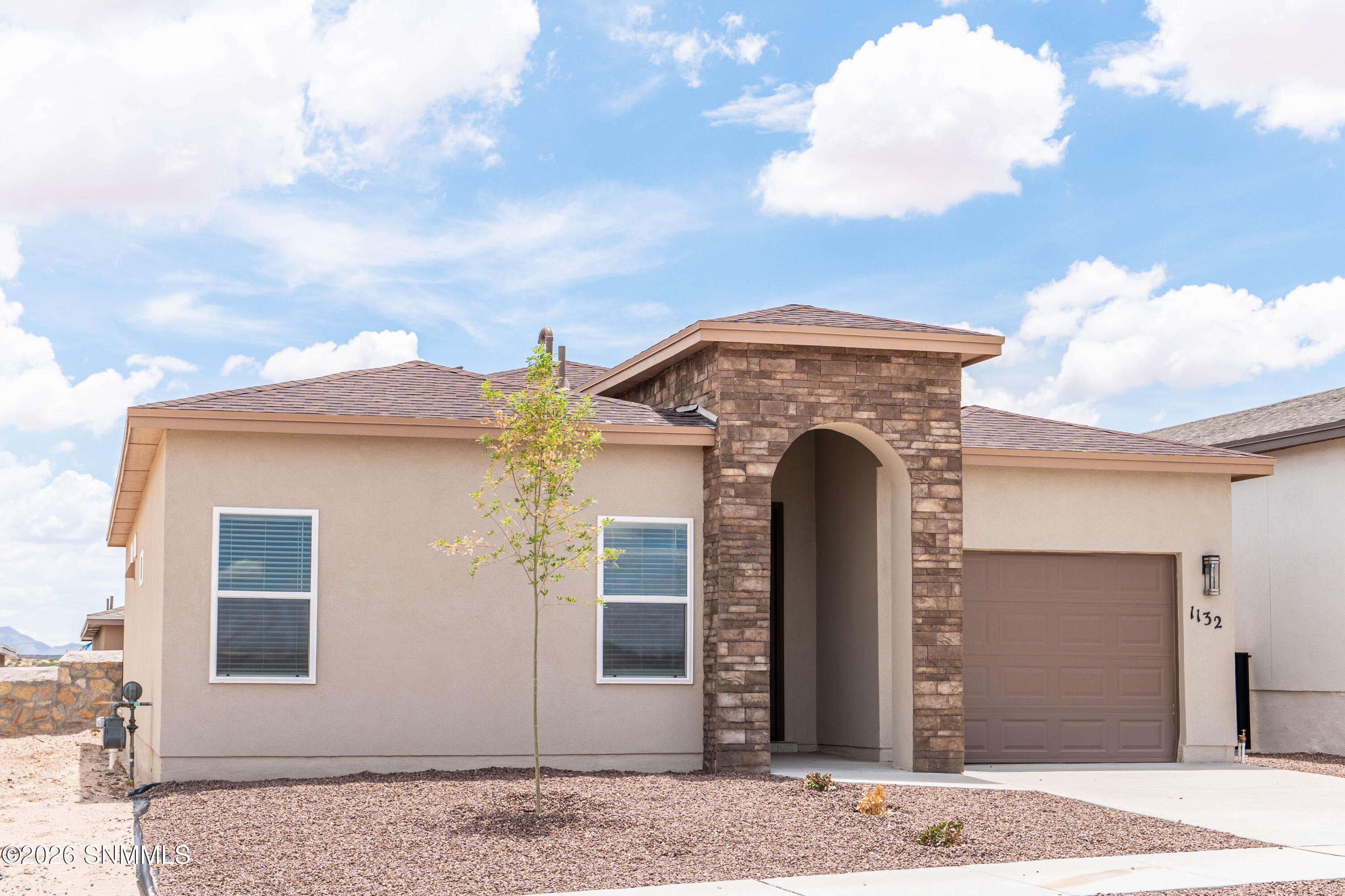 1132 Water Garden Court Court Property Photo 2