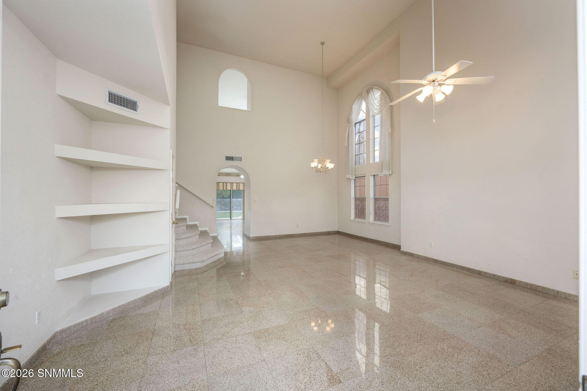 2122 Desert Greens Drive Property Photo 6