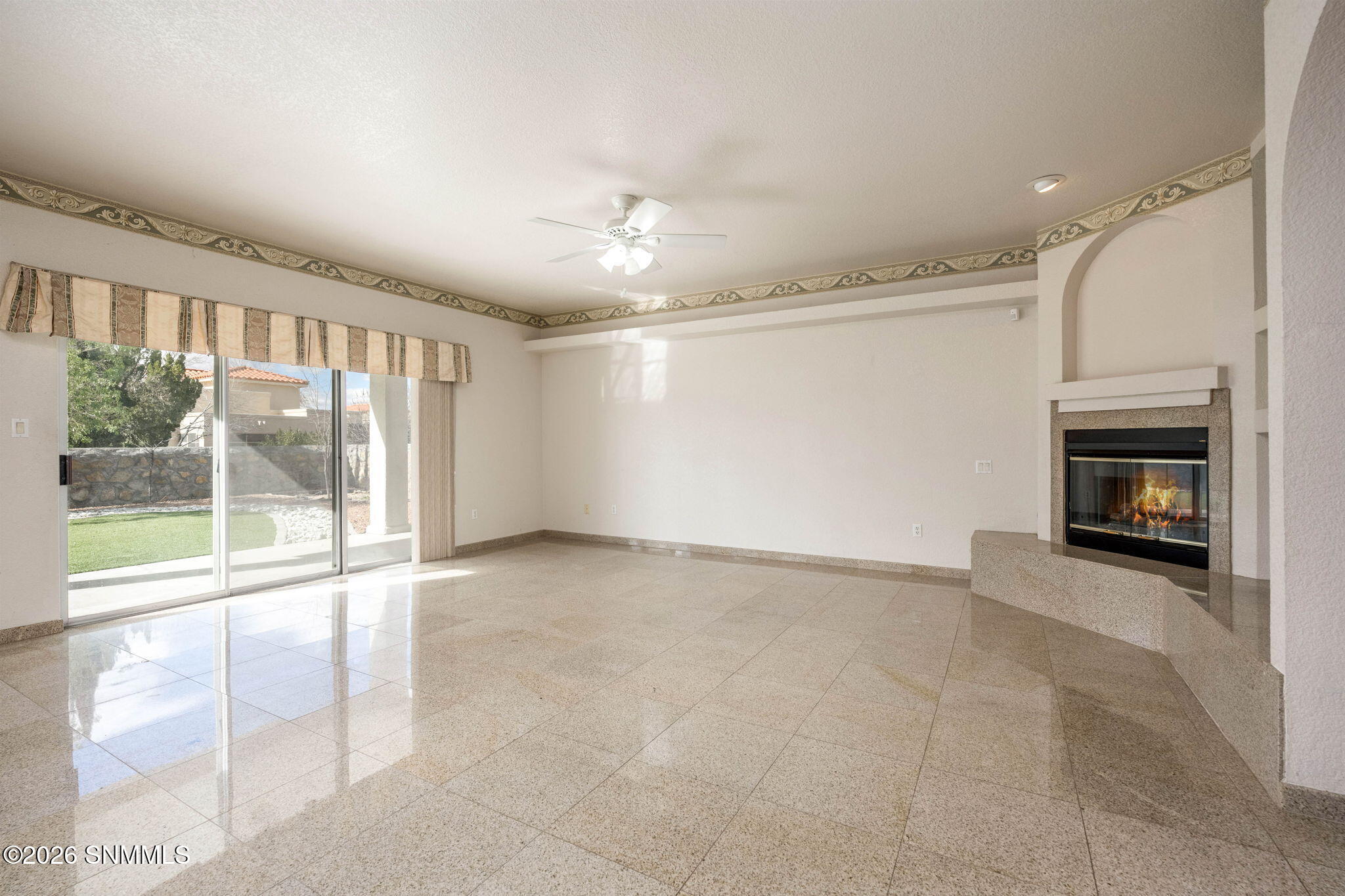 2122 Desert Greens Drive Property Photo 12