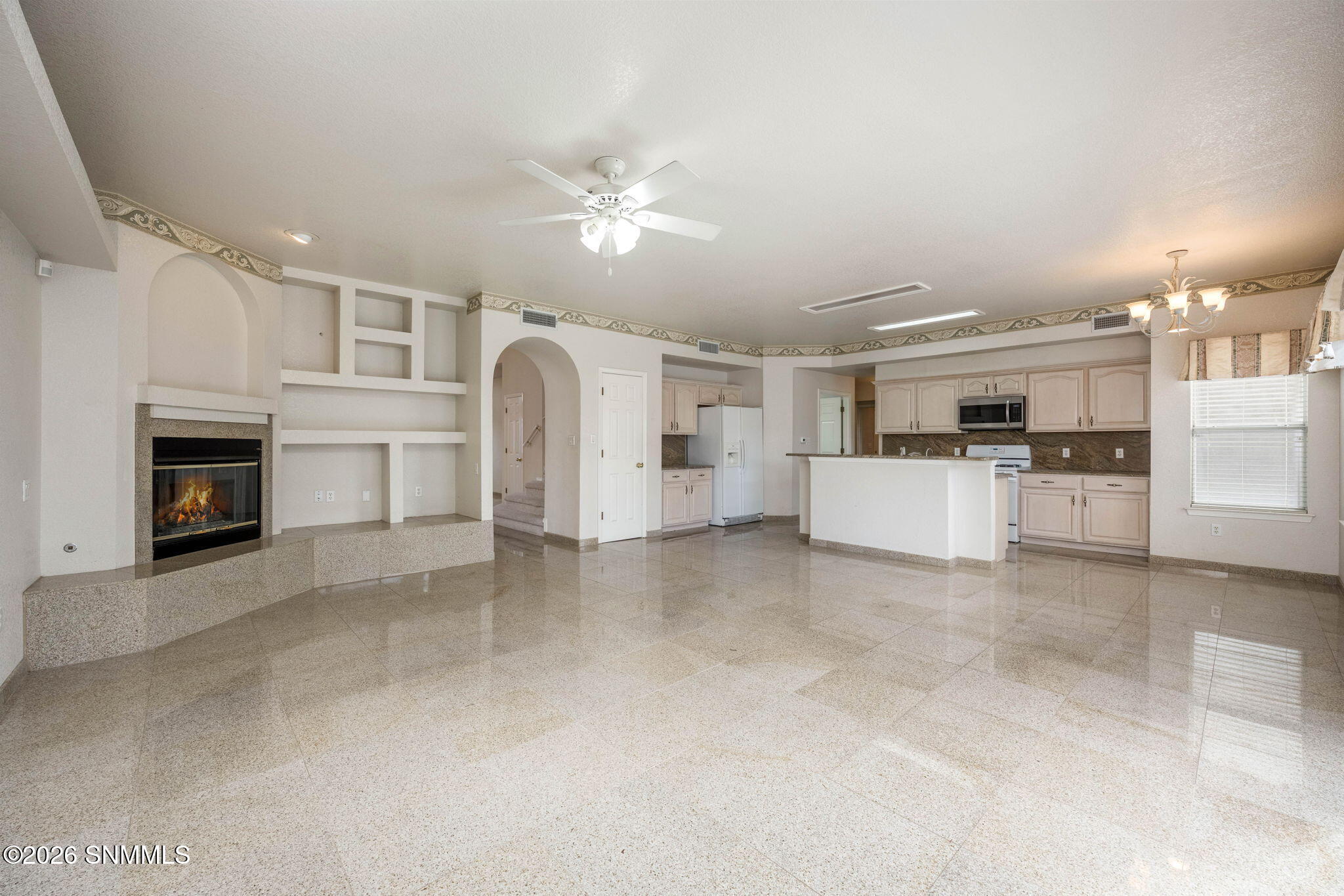 2122 Desert Greens Drive Property Photo 13